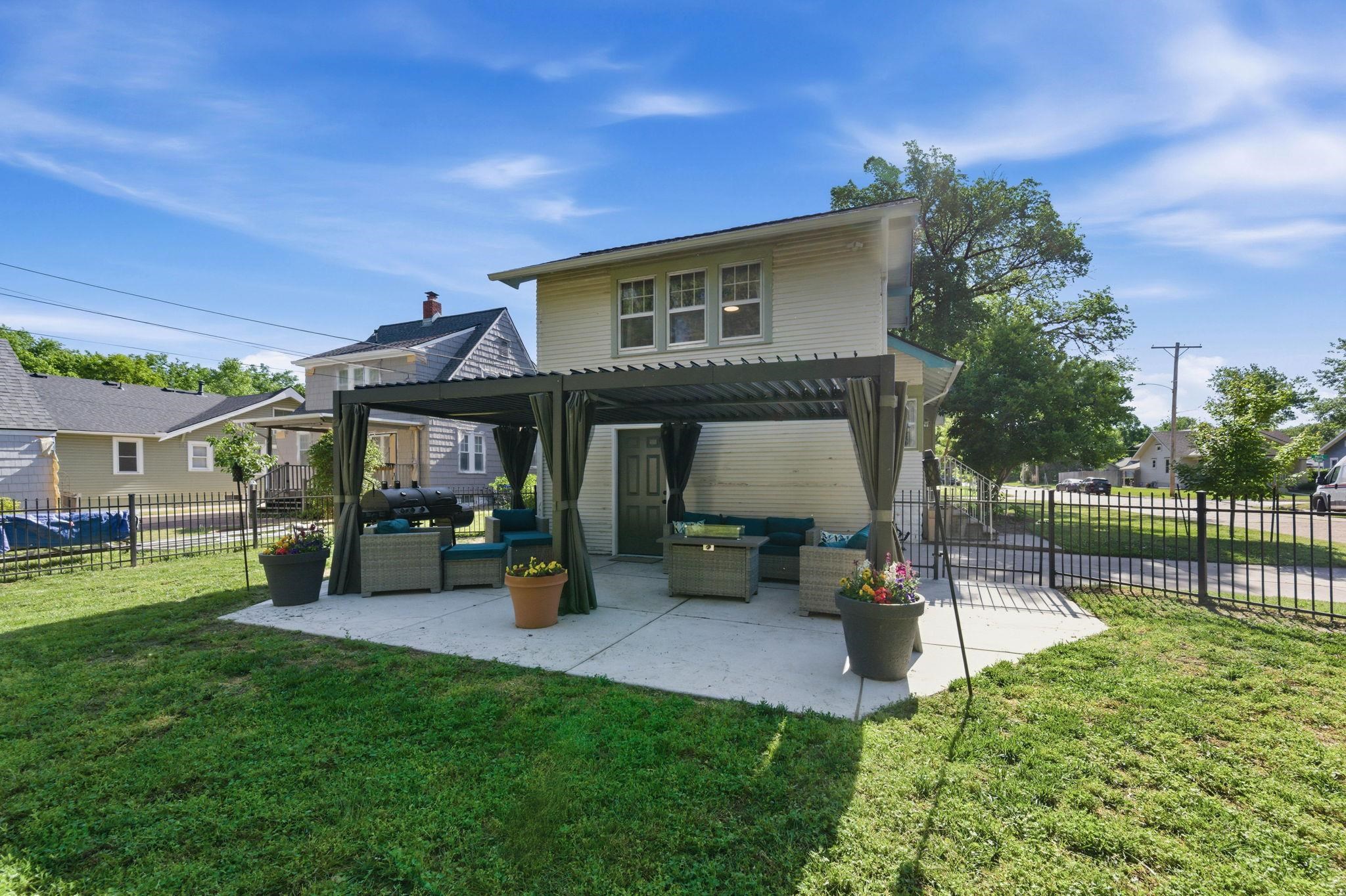 901 N Perry Avenue Wichita KS 67203