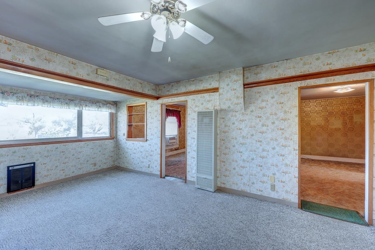 121 W 33rd Avenue Winfield KS 67156