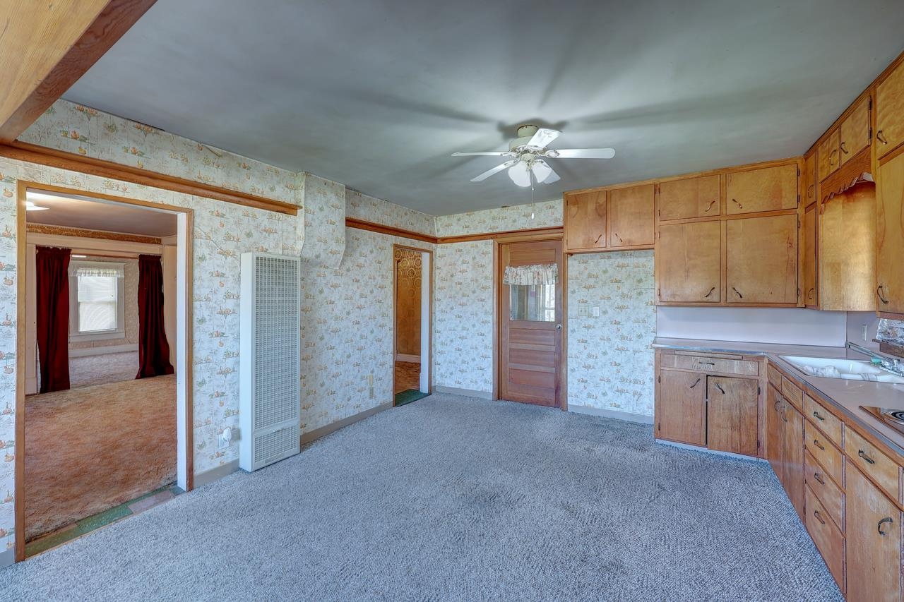 121 W 33rd Avenue Winfield KS 67156