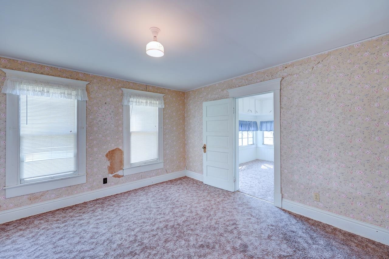 121 W 33rd Avenue Winfield KS 67156