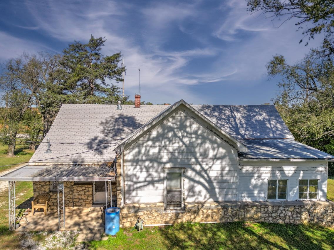 121 W 33rd Avenue Winfield KS 67156