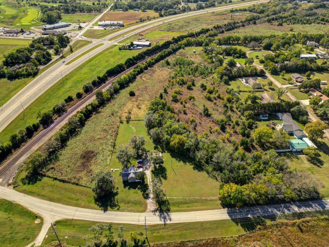 121 W 33rd Avenue Winfield KS 67156