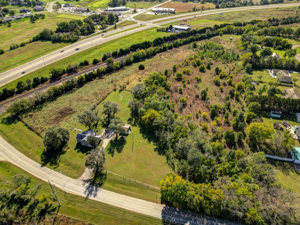 121 W 33rd Avenue Winfield KS 67156