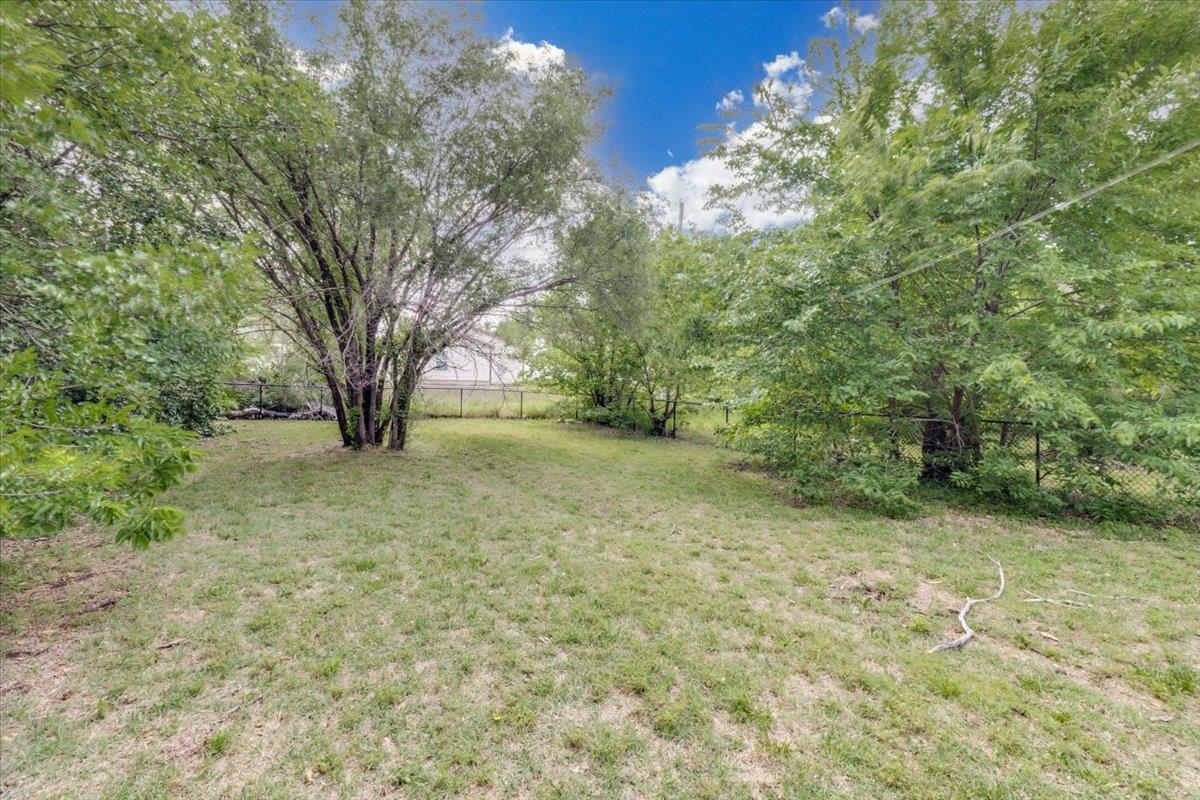 1746 Chautauqua Wichita KS 67214