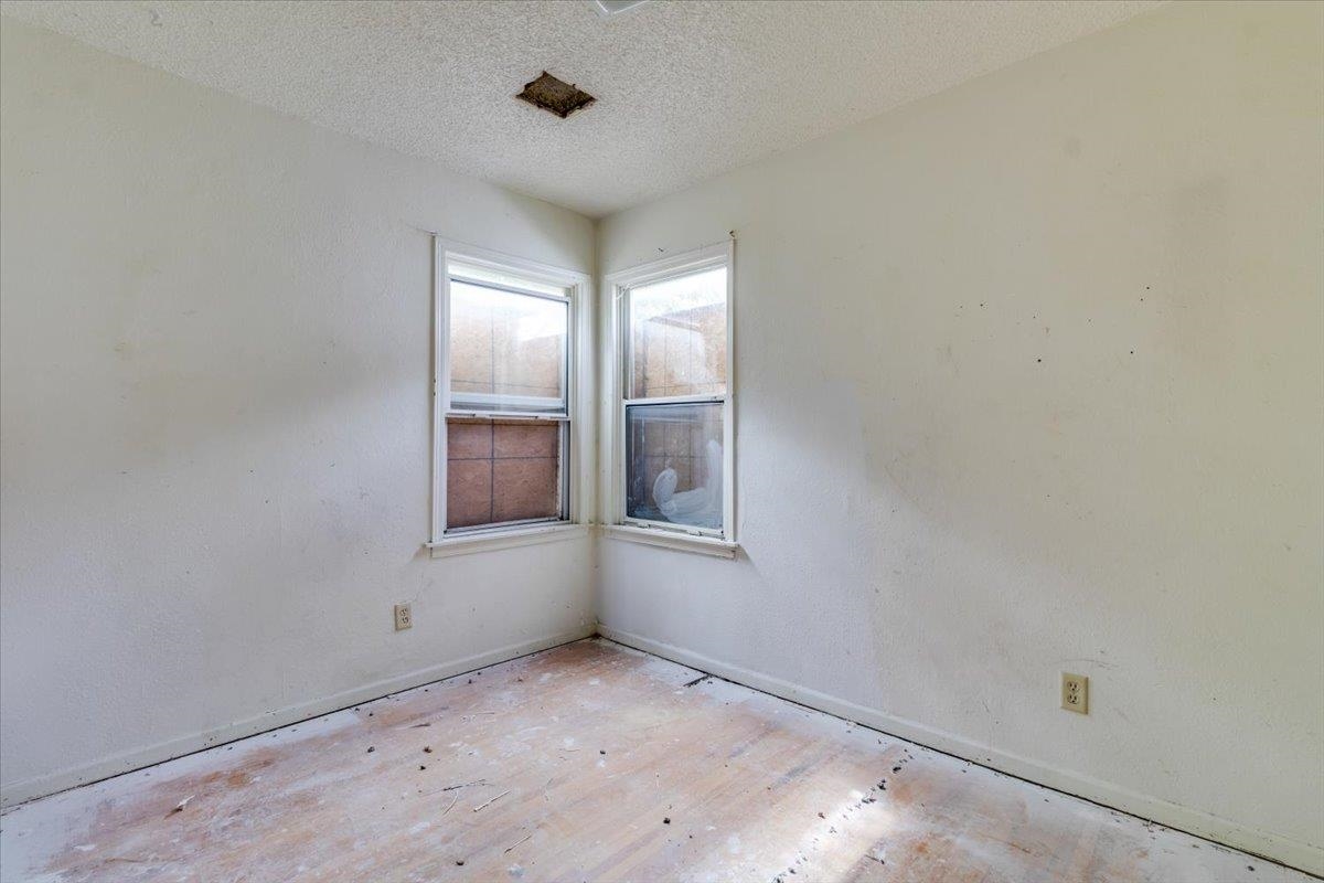 1746 Chautauqua Wichita KS 67214