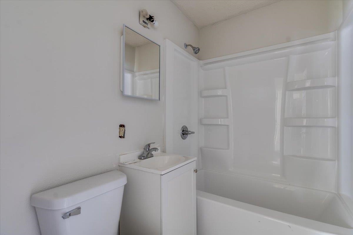 1746 Chautauqua Wichita KS 67214
