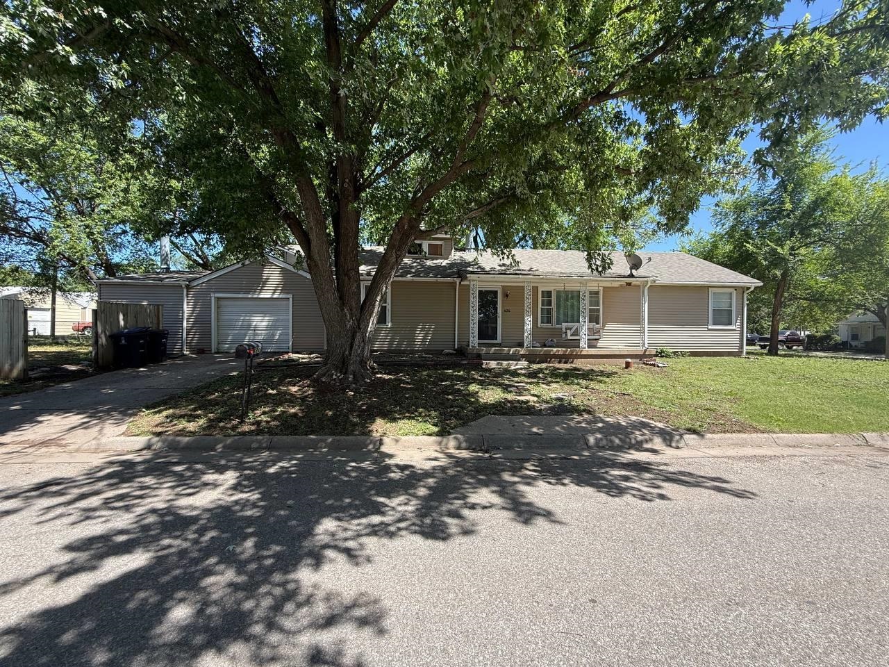 624 S Alleghany El Dorado KS 67042