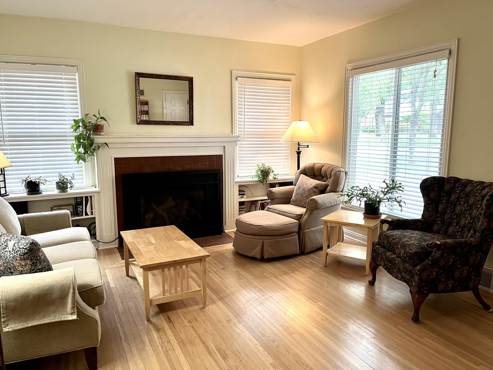 127 N Pinecrest Wichita KS 67208