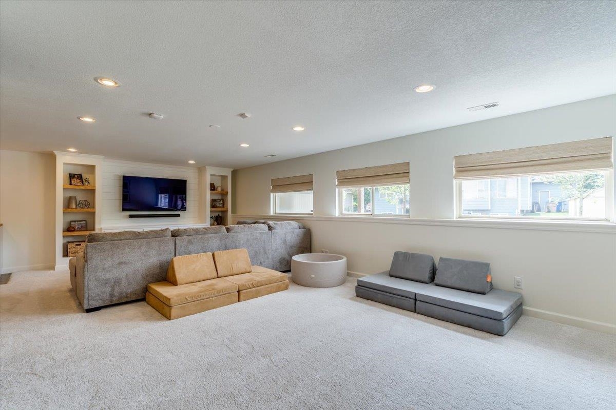 614 W Douglas Avenue Andover KS 67002