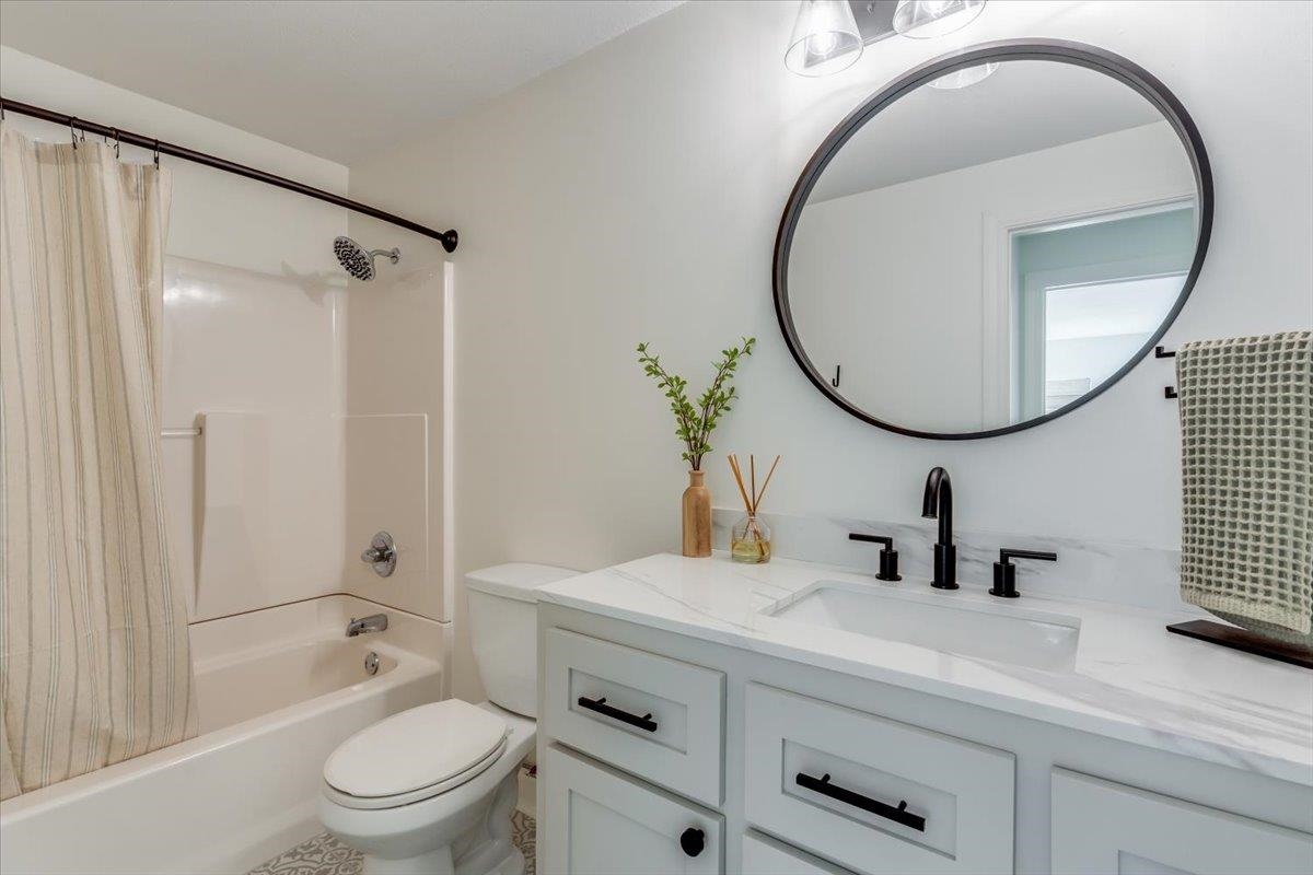 614 W Douglas Avenue Andover KS 67002