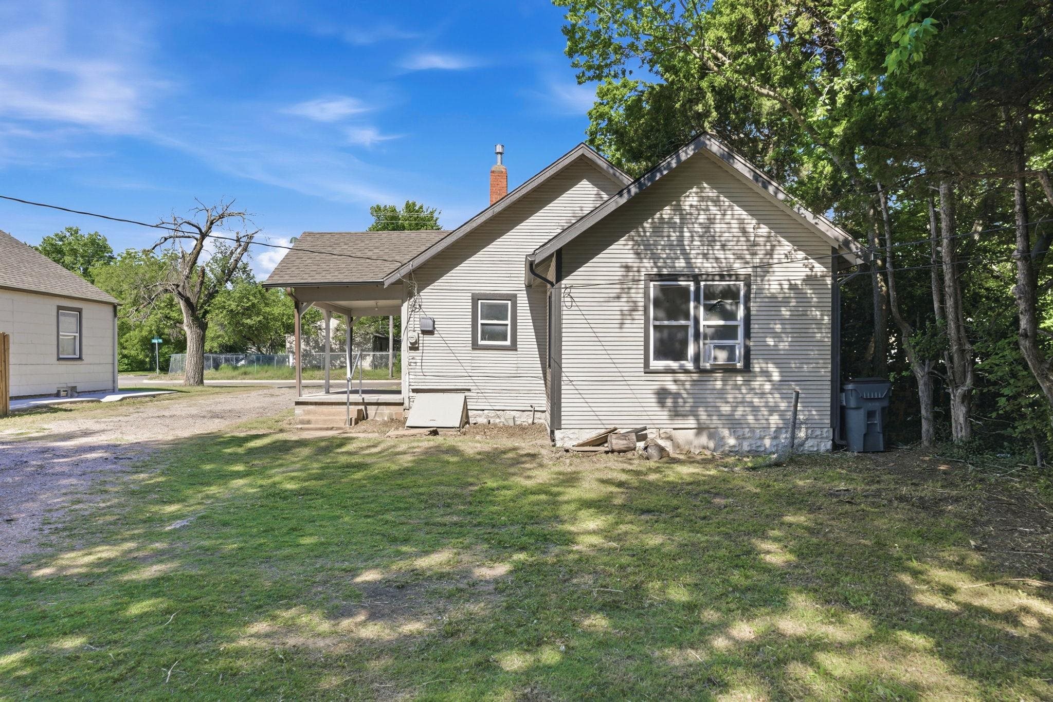 1204 N Oliver Avenue Wichita KS 67208