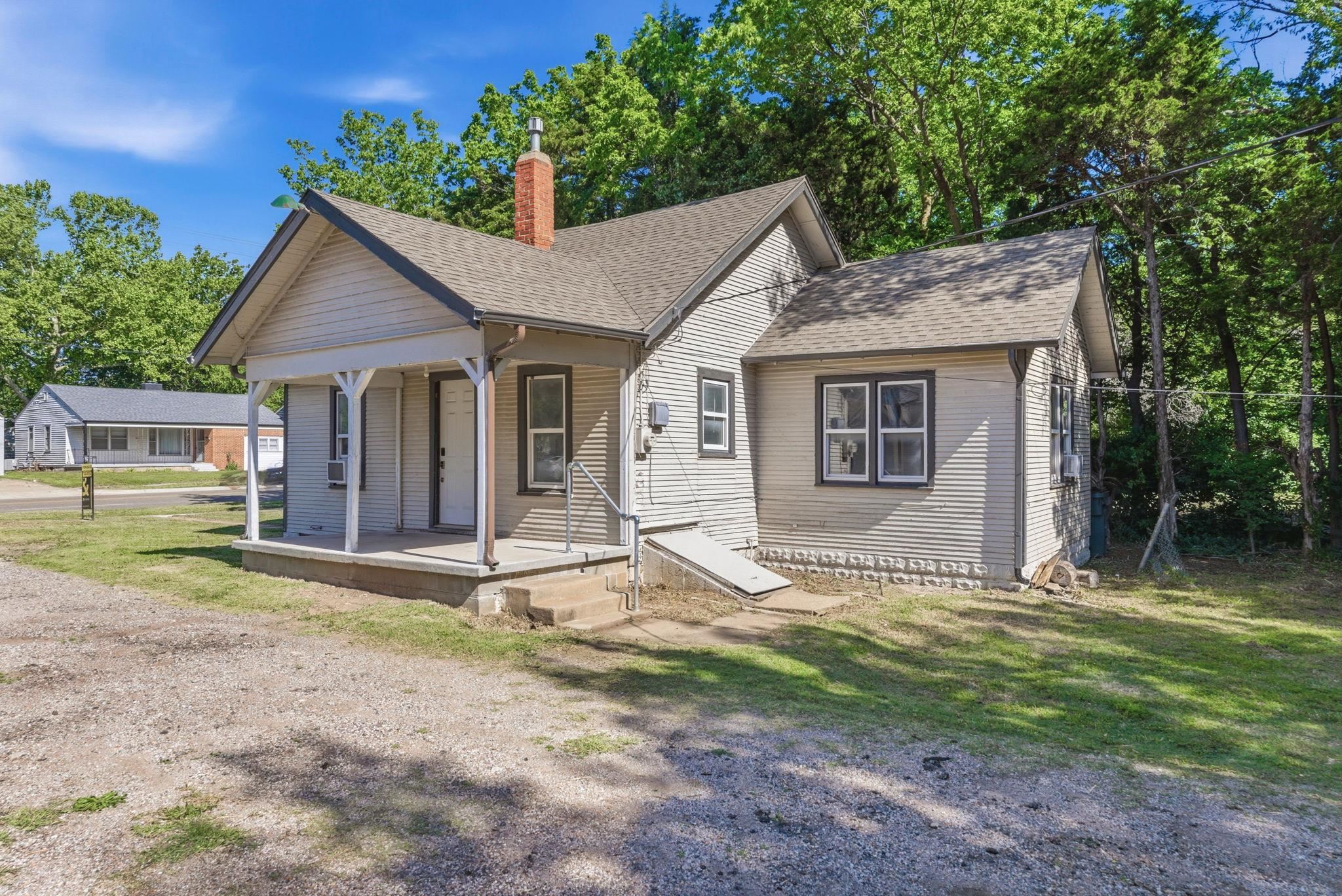 1204 N Oliver Avenue Wichita KS 67208