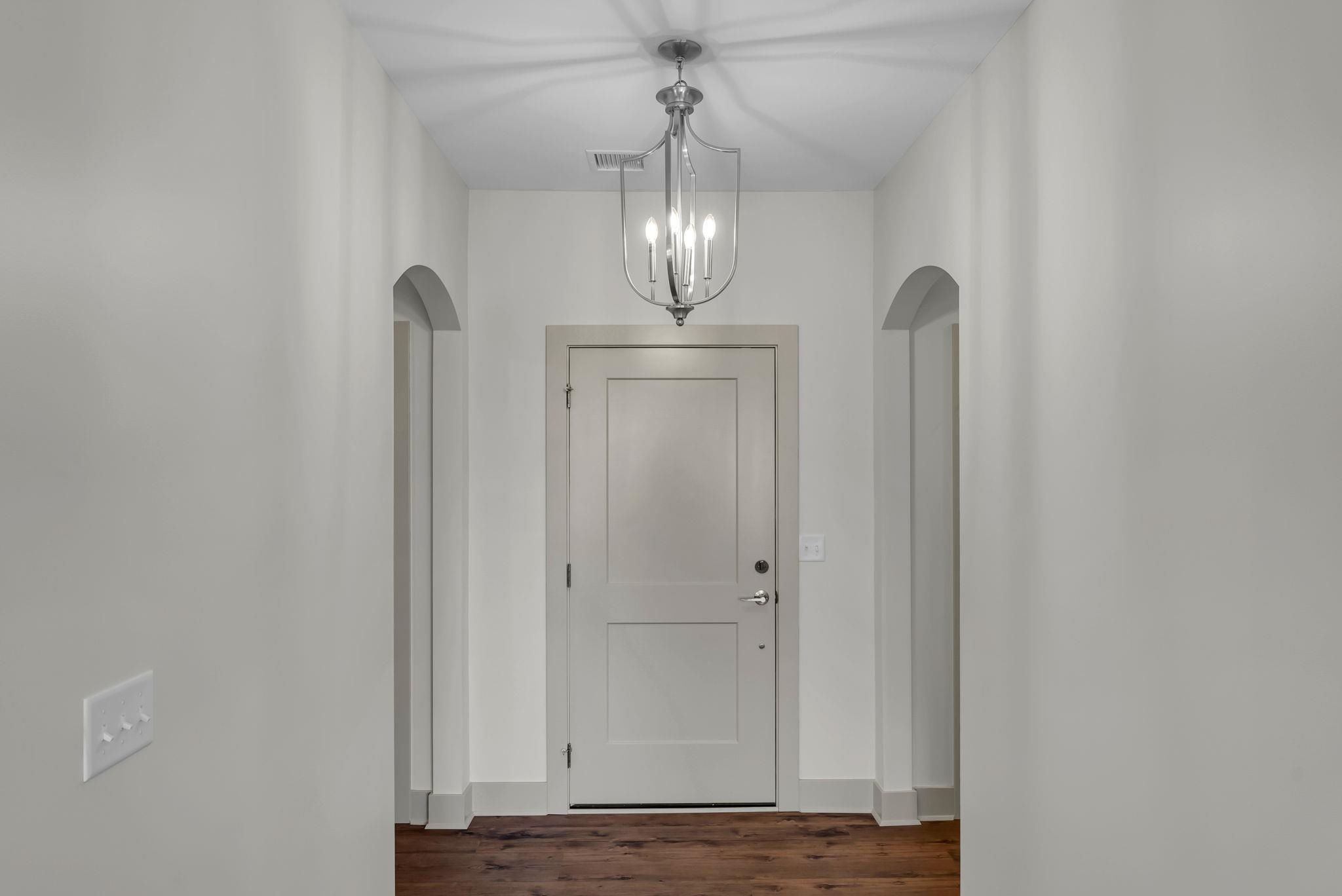 5016 N Highland Street Bel Aire KS 67220