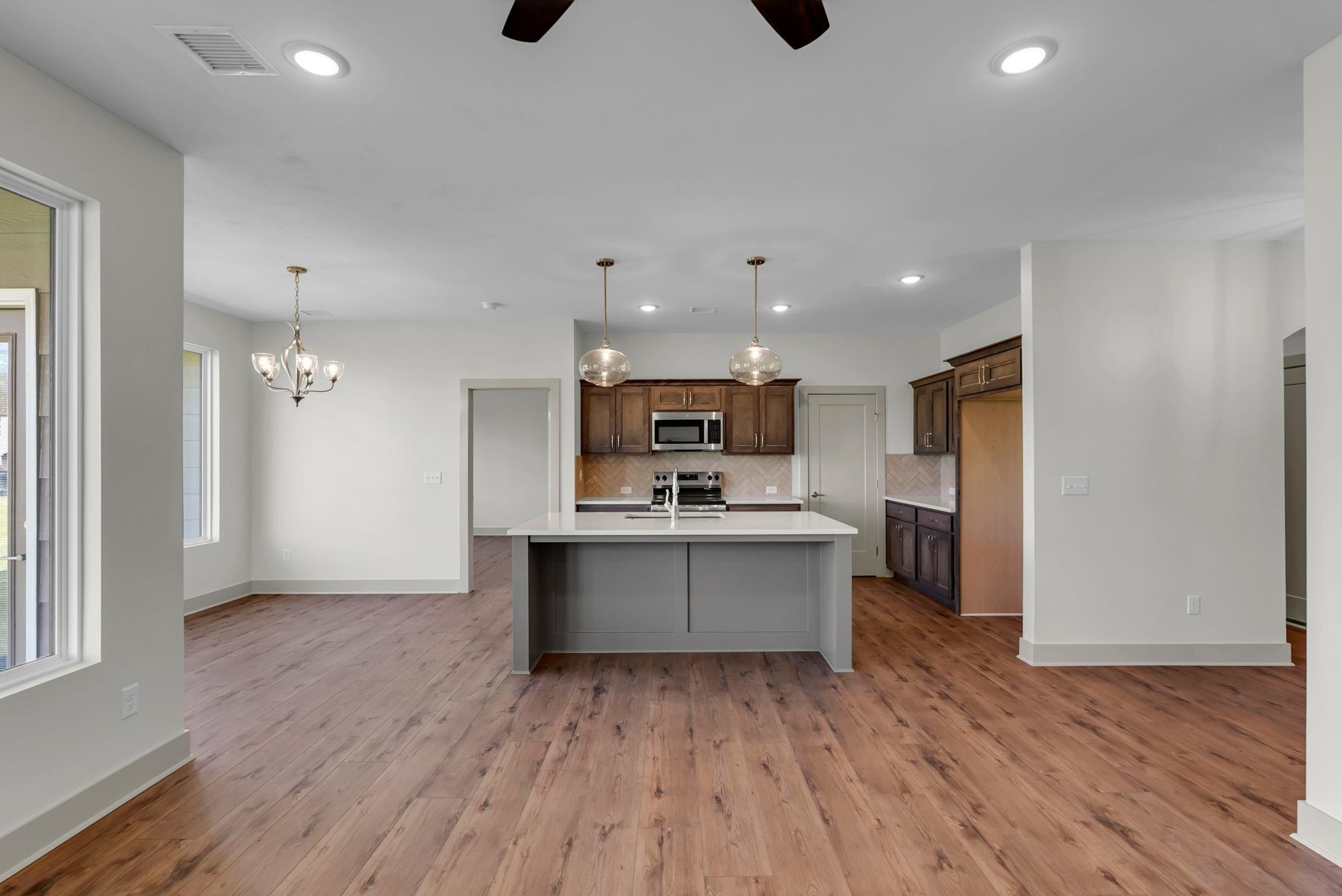 5016 N Highland Street Bel Aire KS 67220