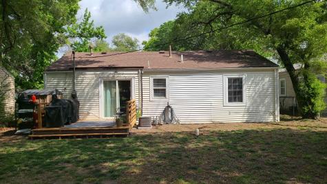 1106 E 7th Wellington KS 67152