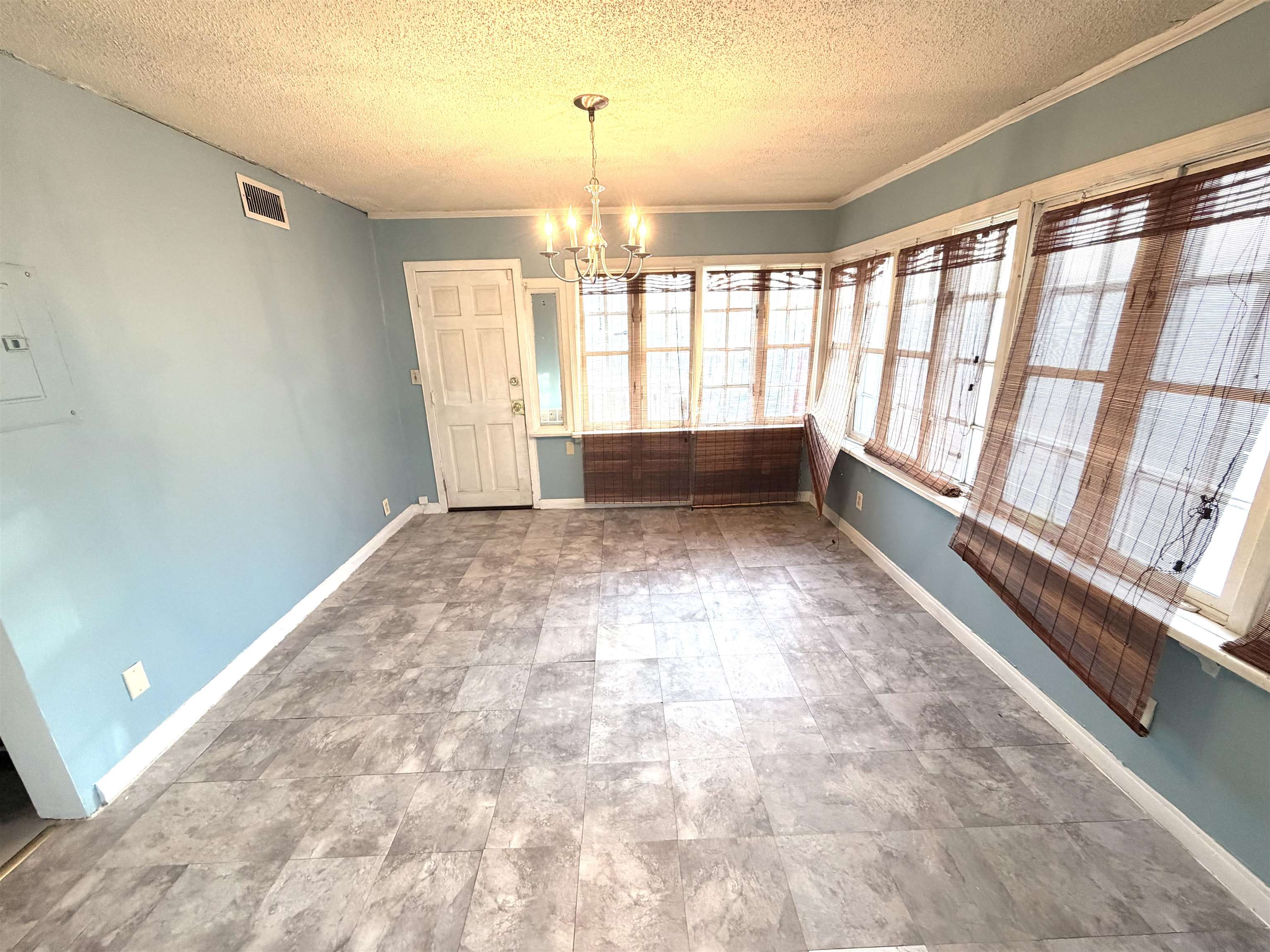 1534 S Main Street Wichita KS 67213
