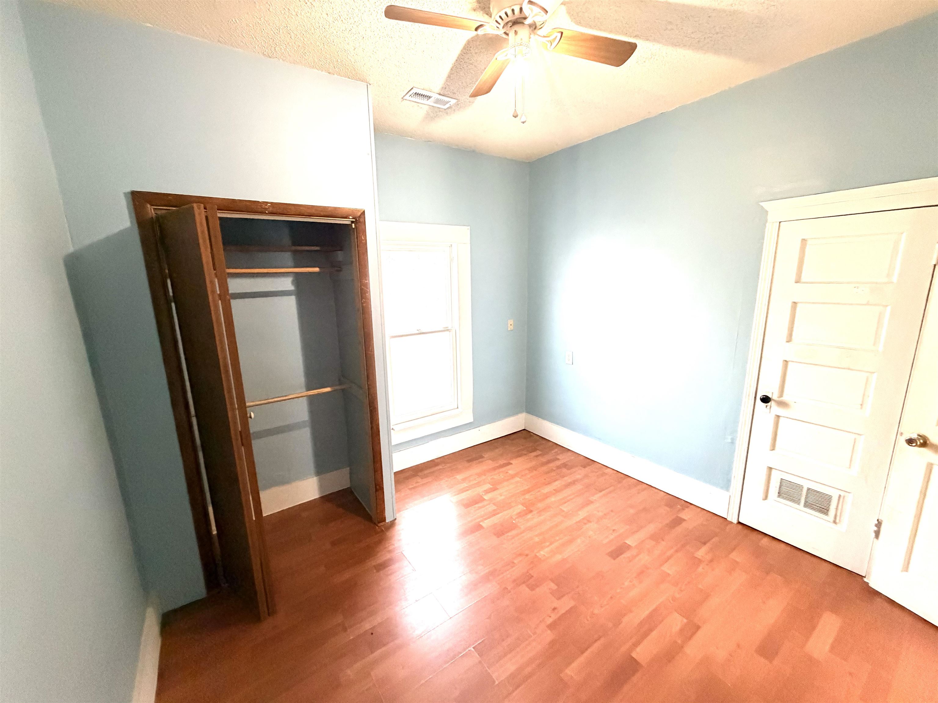 1534 S Main Street Wichita KS 67213