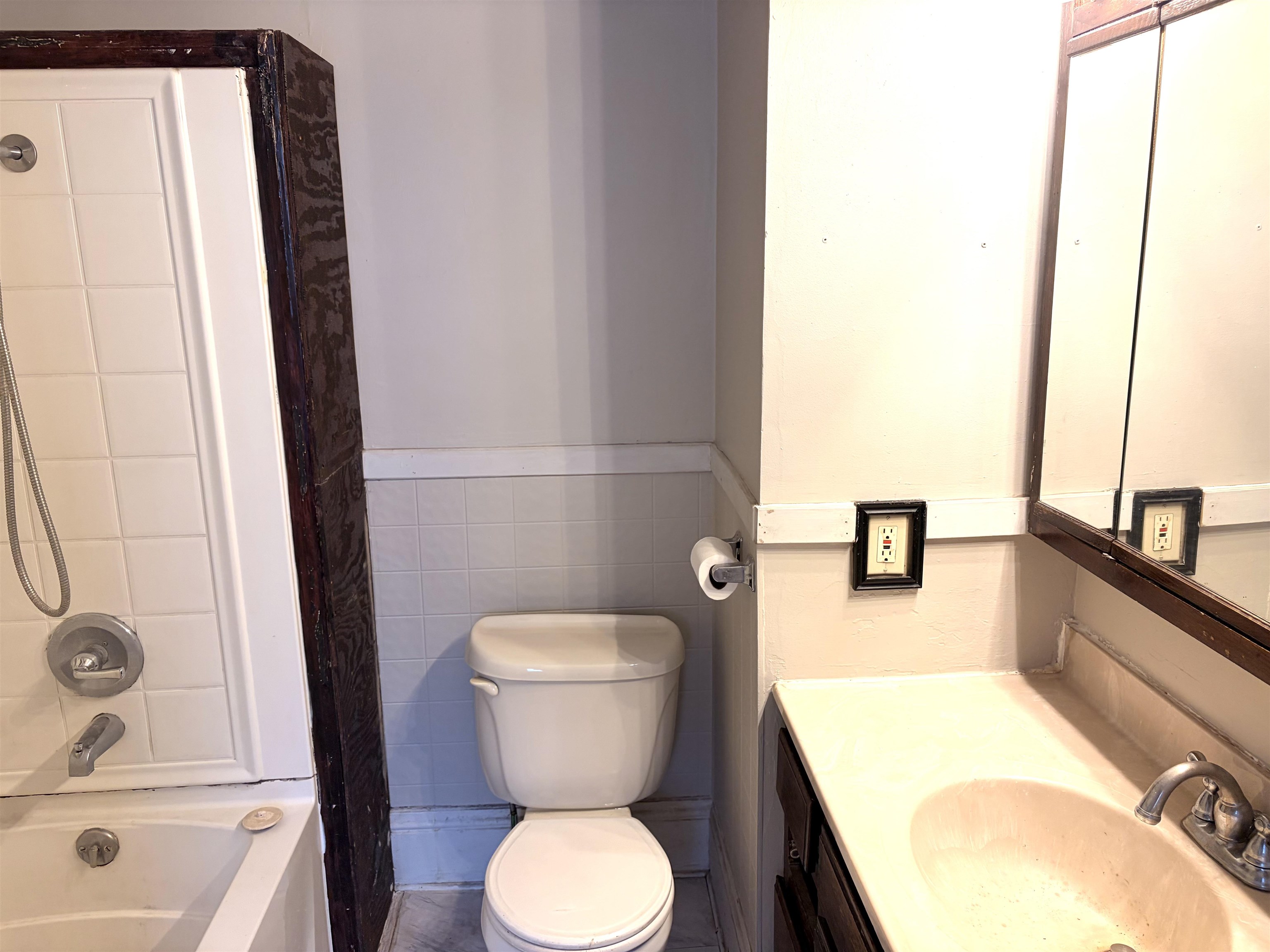 1534 S Main Street Wichita KS 67213