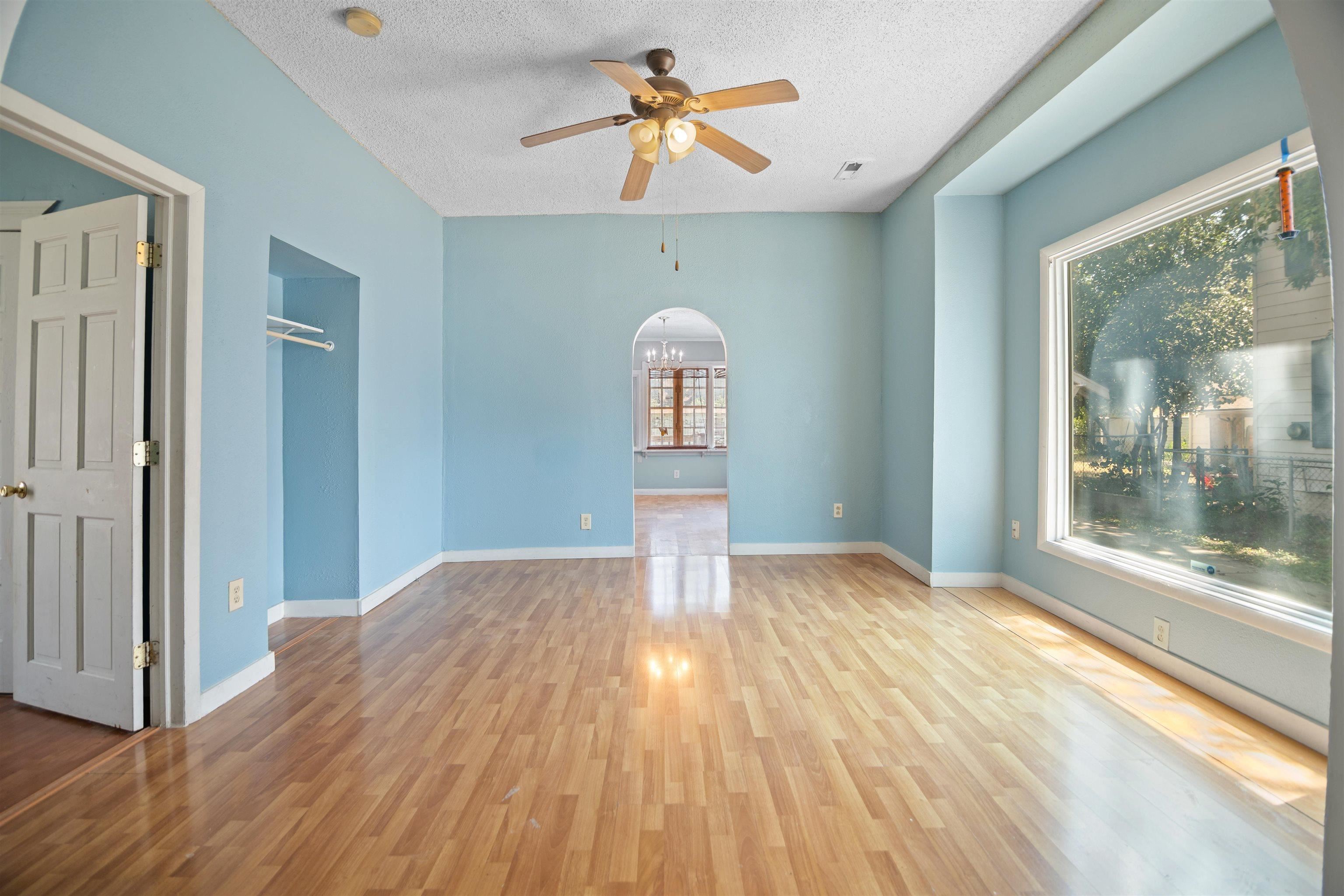 1534 S Main Street Wichita KS 67213