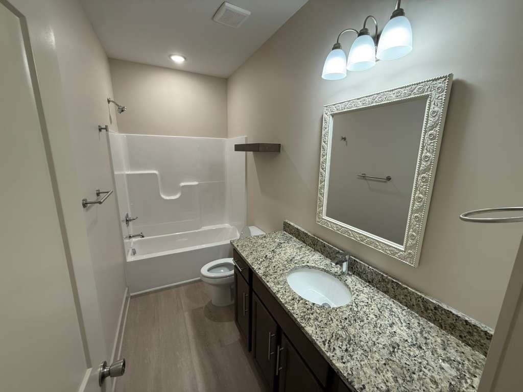 8992 E Forbes Circle Bel Aire KS 67226