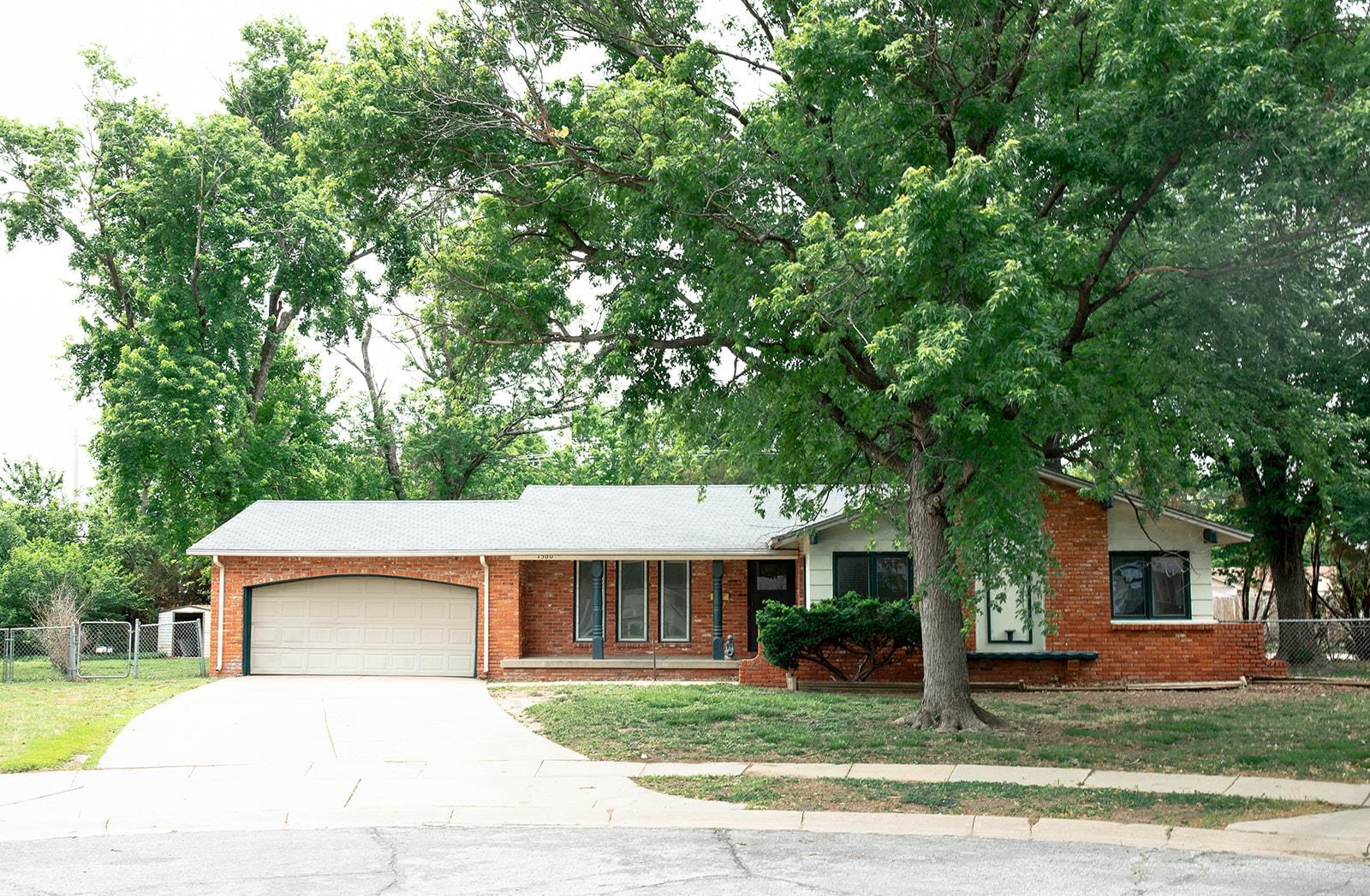 1360 N Murray Wichita KS 67212