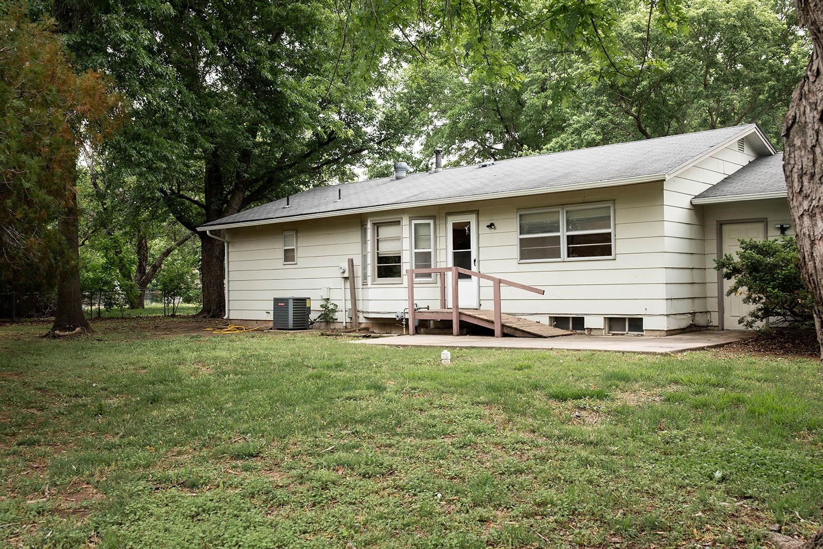 1360 N Murray Wichita KS 67212