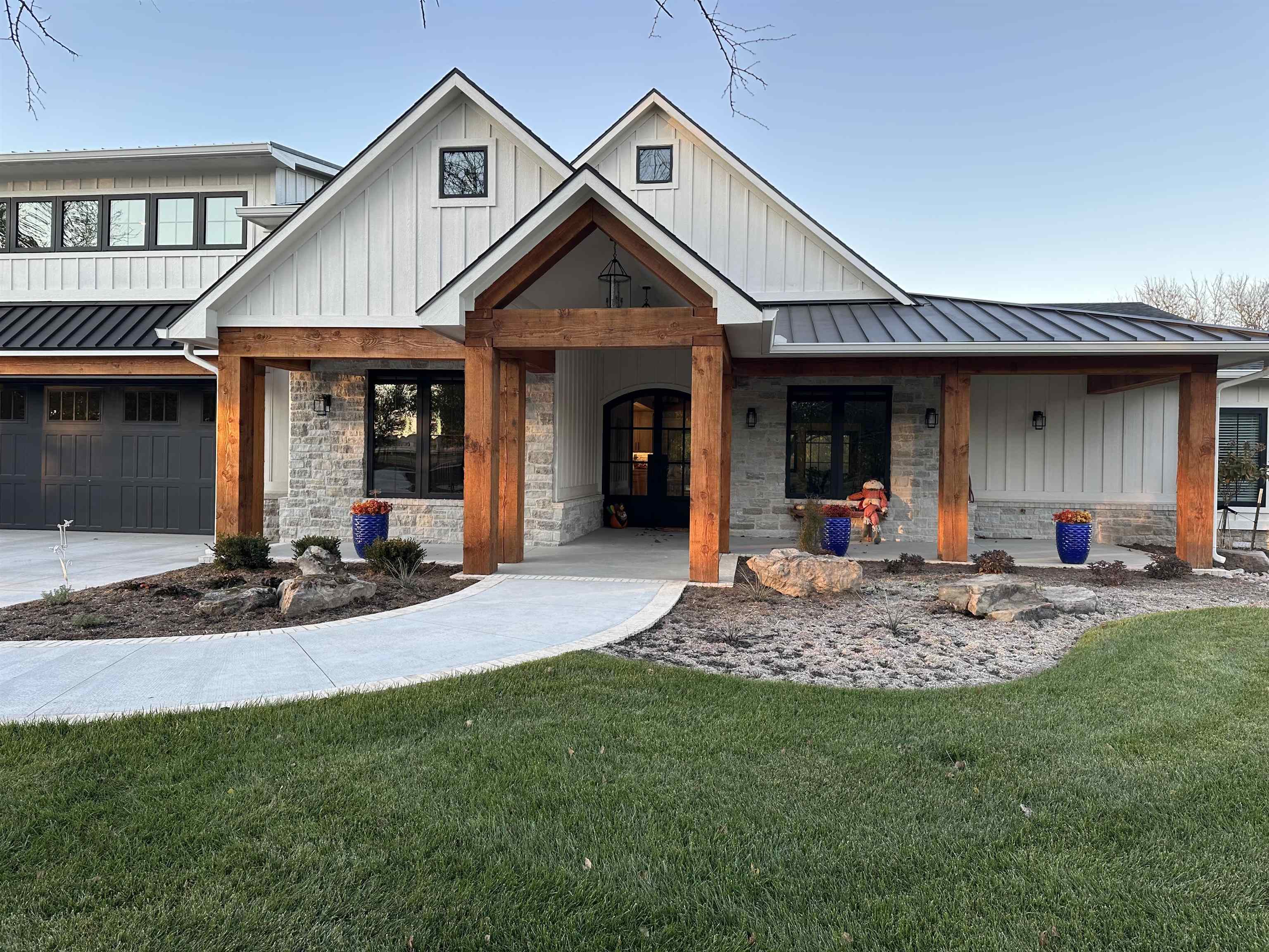9040 N Isabelle Street Valley Center KS 67147