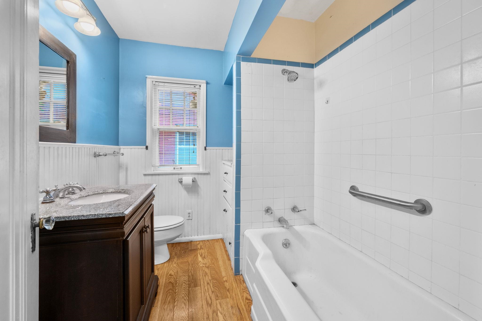 121 N Parkwood Lane Wichita KS 67208