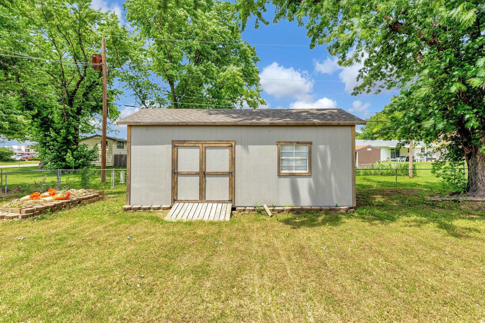 10314 W Hardtner Avenue Wichita KS 67212