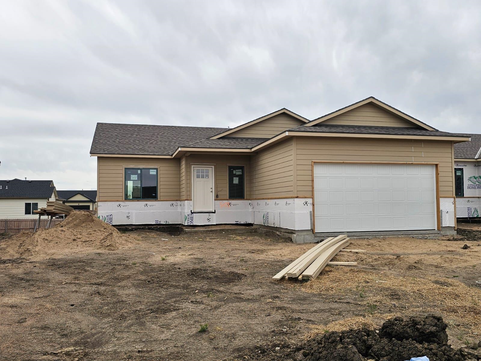 5037 N Toben Drive Bel Aire KS 67226