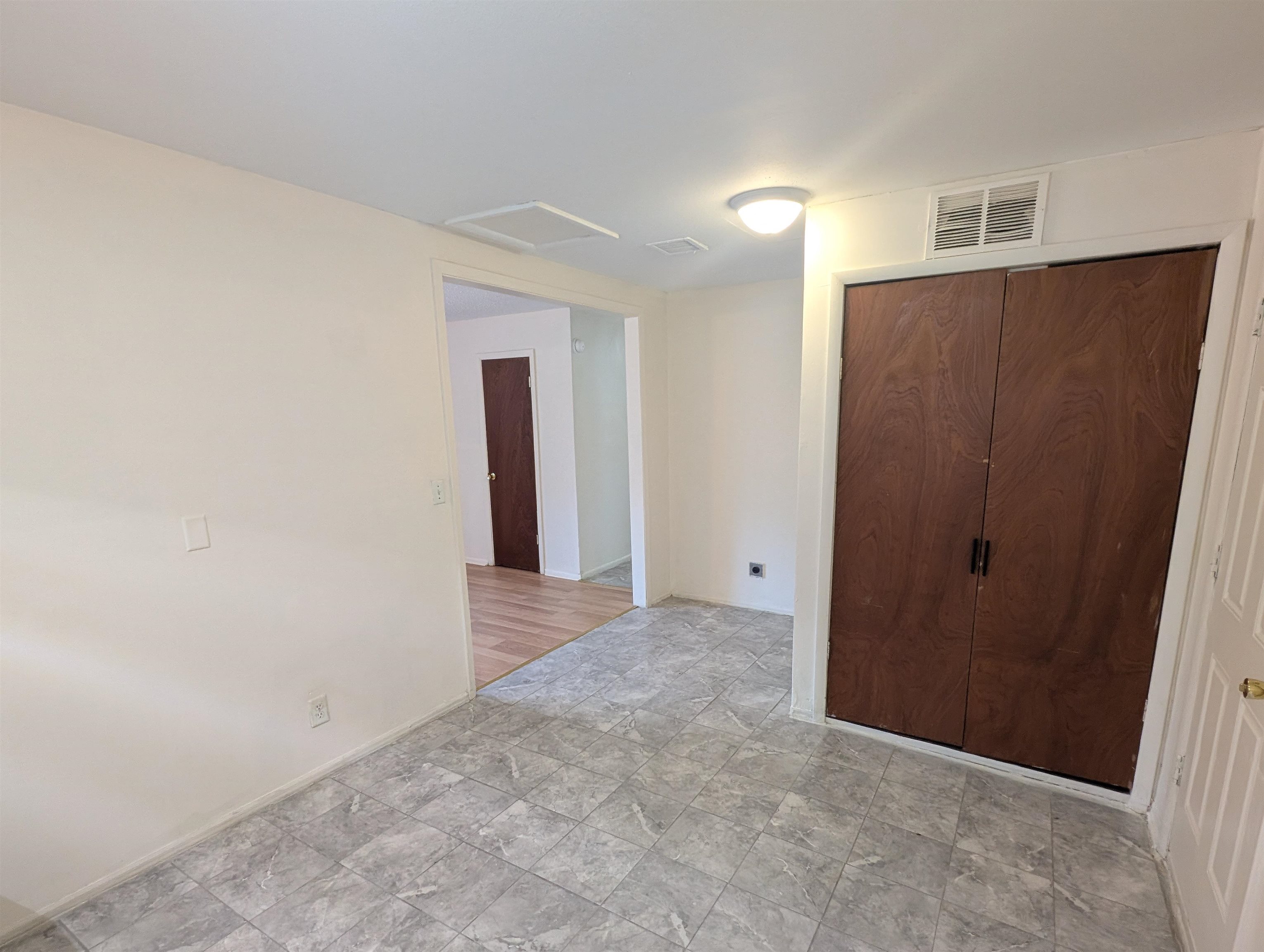 4325 S Dover Wichita KS 67216