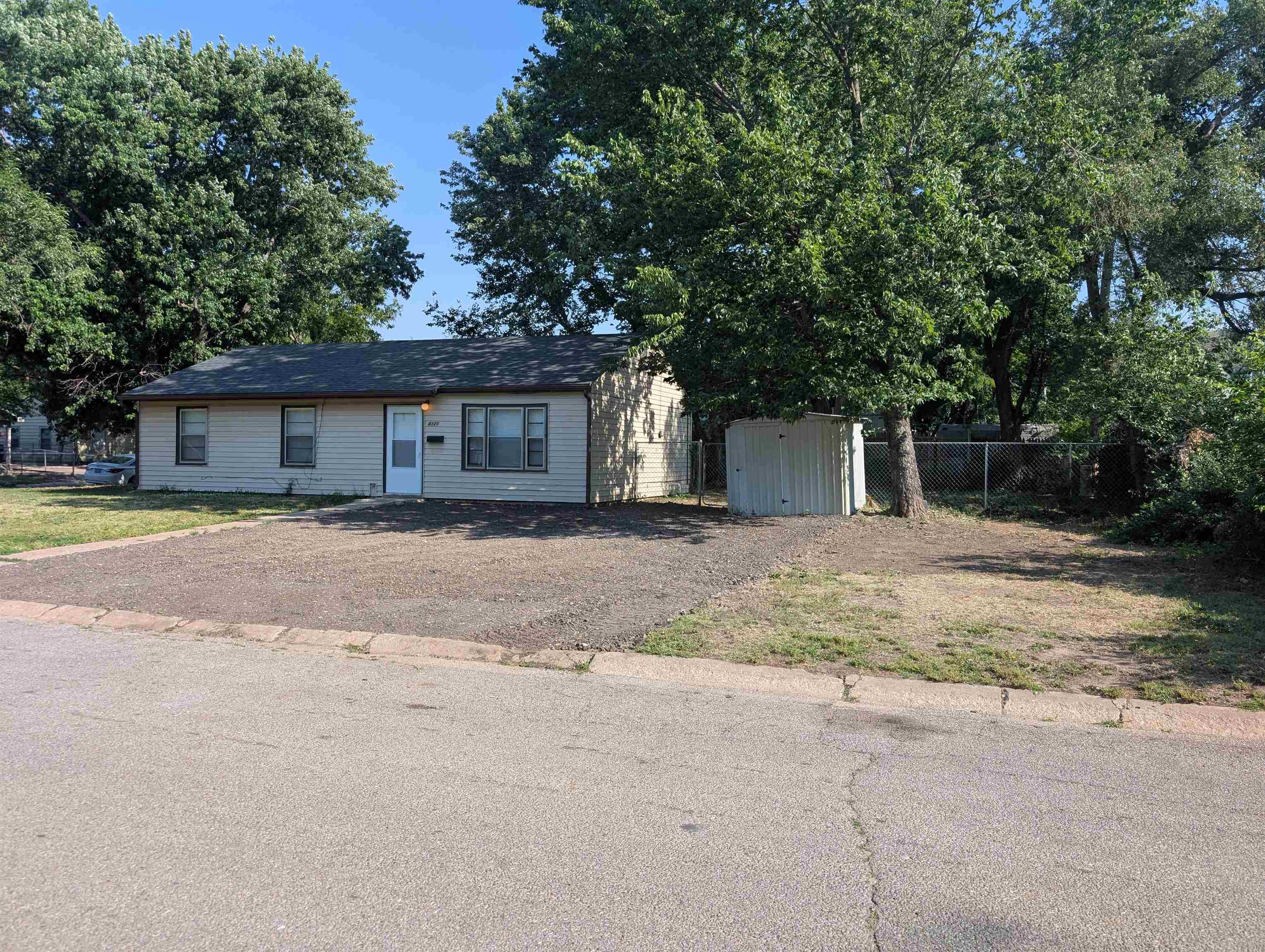 4325 S Dover Wichita KS 67216