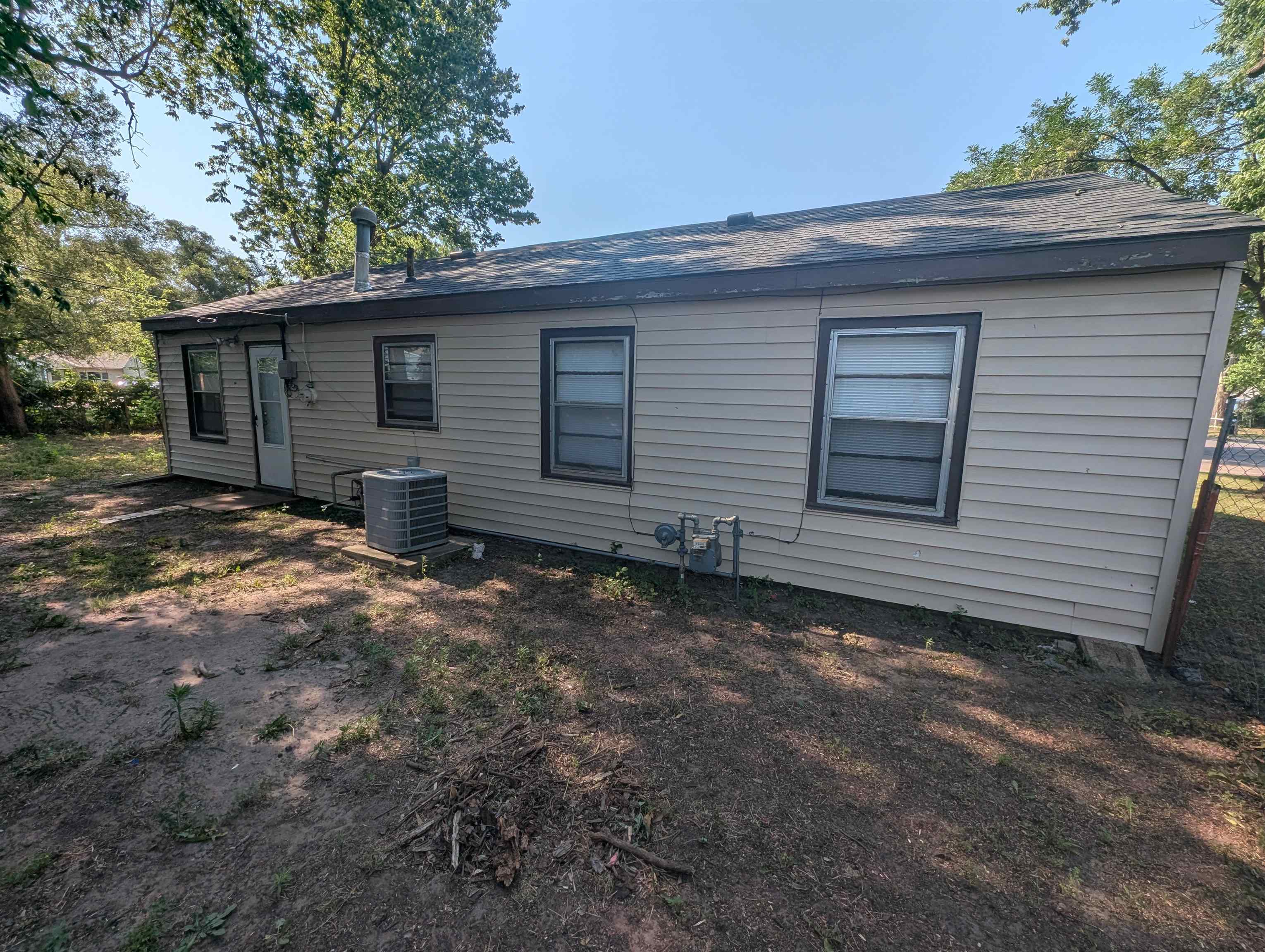 4325 S Dover Wichita KS 67216