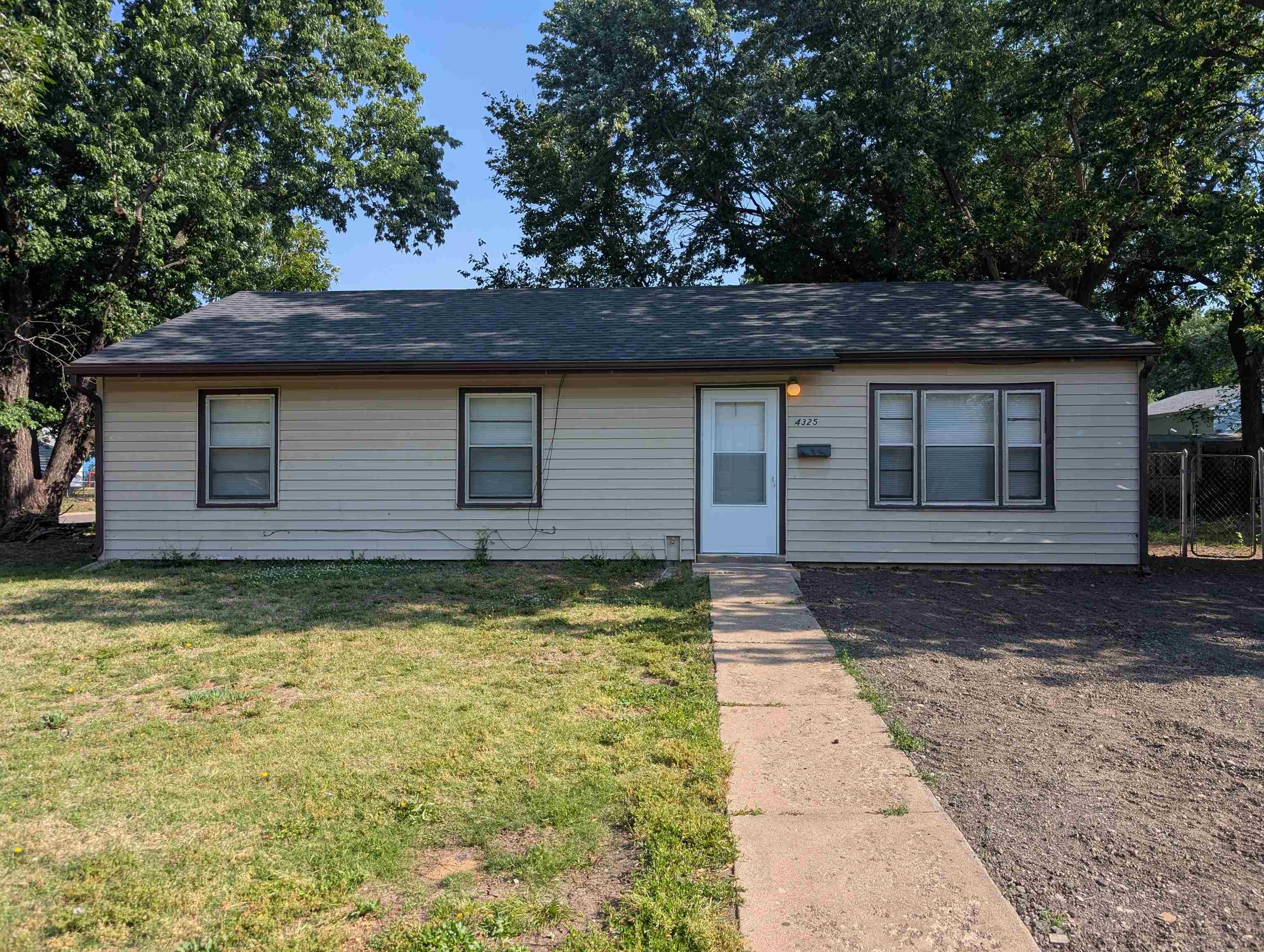 4325 S Dover Wichita KS 67216