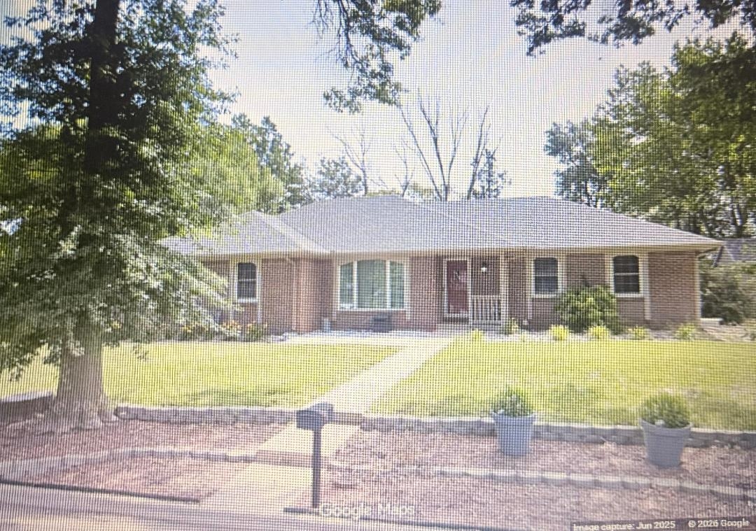 1 Woodland Court Mount Hope KS 67108