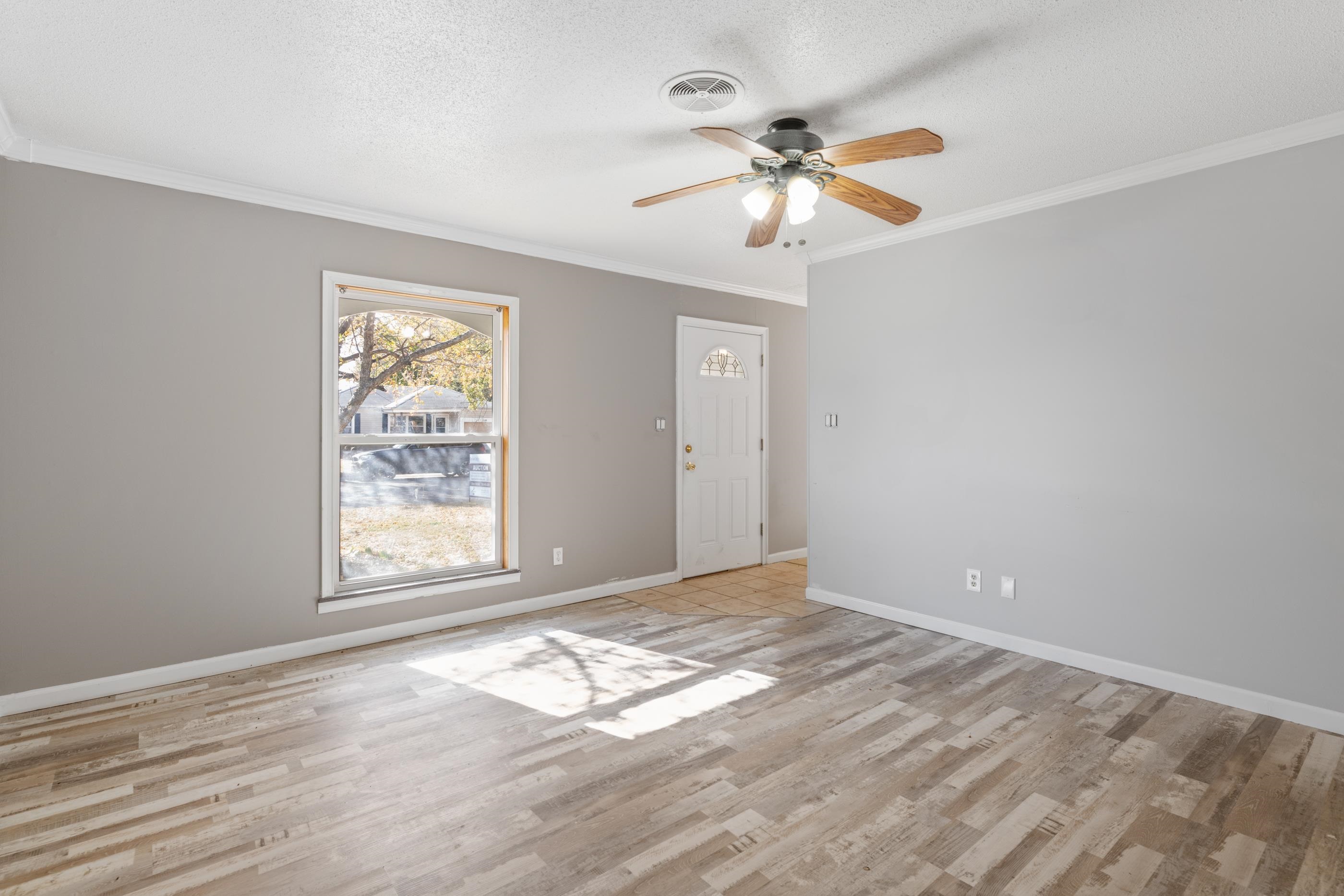 1111 E 7th Street Wellington KS 67152