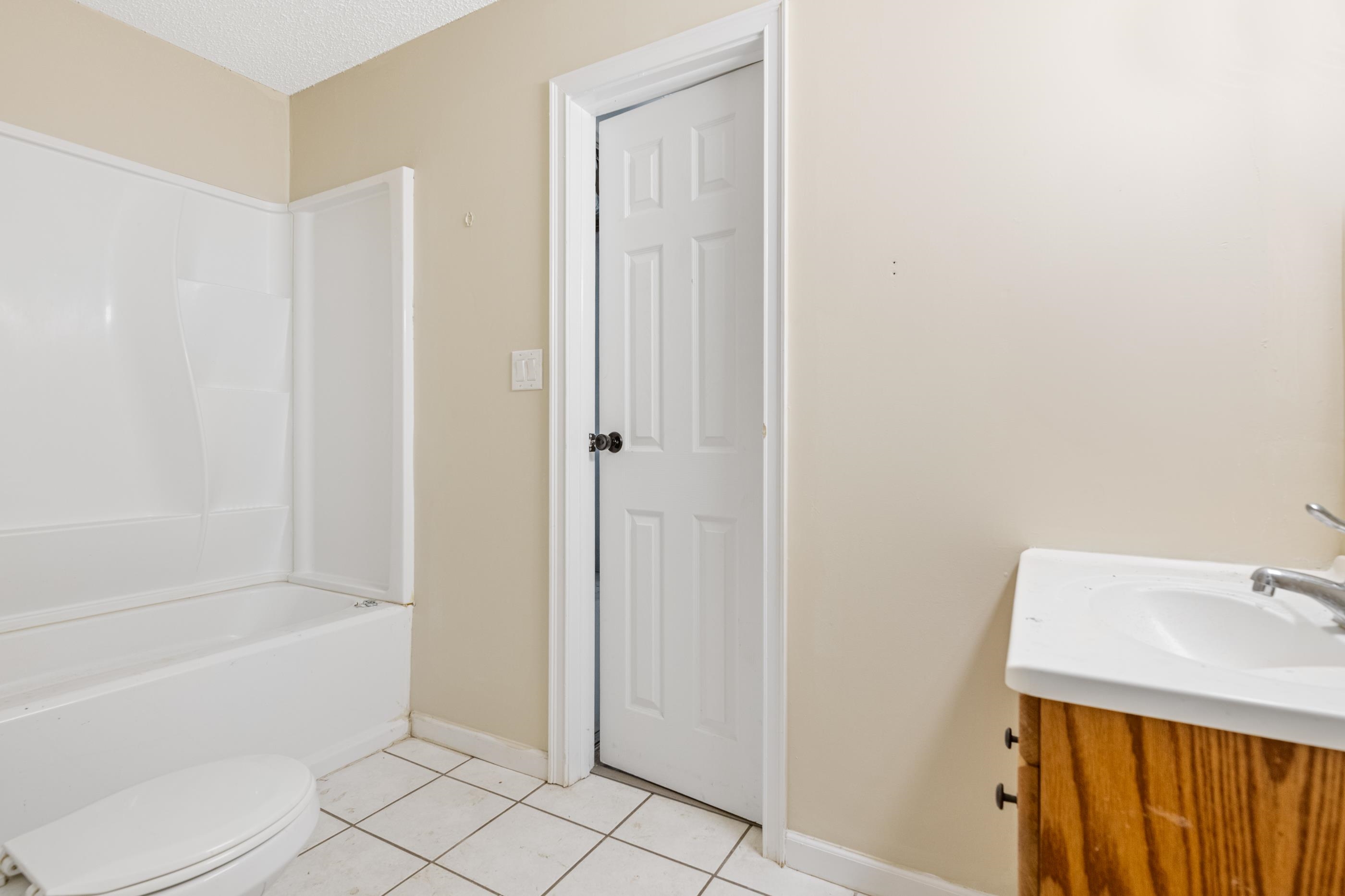 1111 E 7th Street Wellington KS 67152
