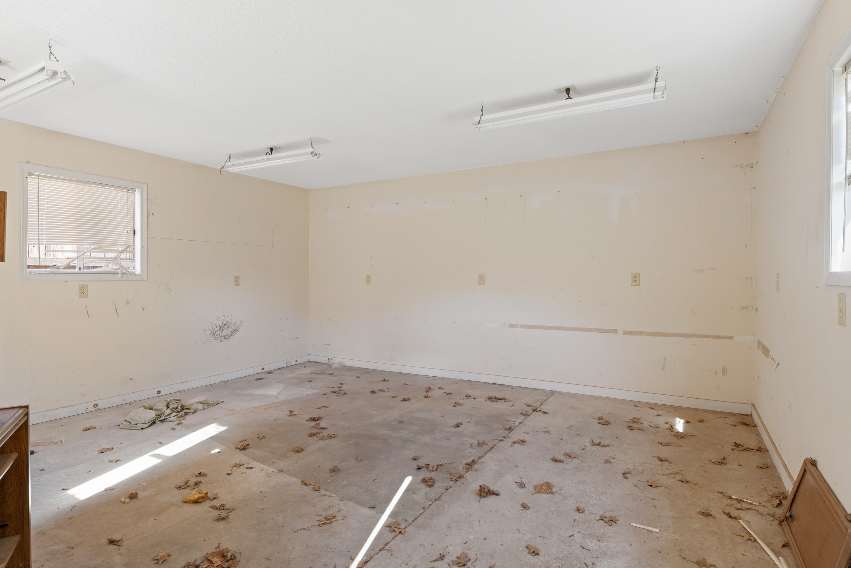 1111 E 7th Street Wellington KS 67152