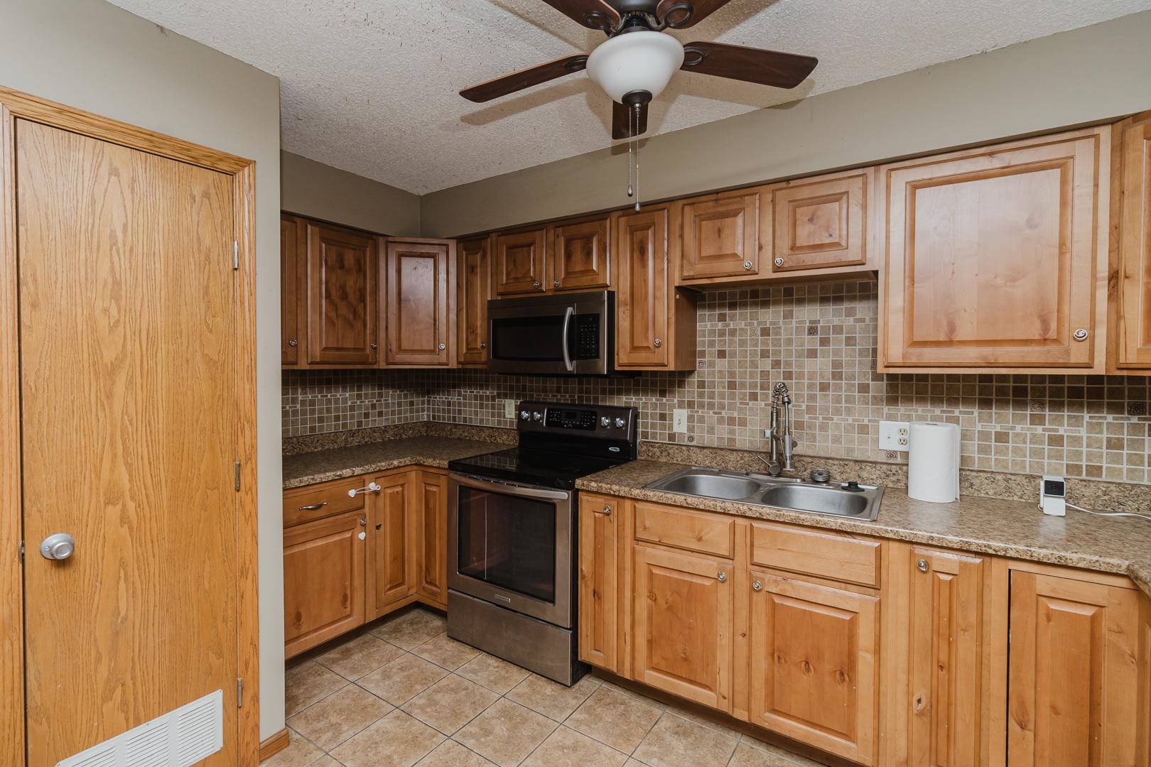 601 W 12th Avenue El Dorado KS 67042