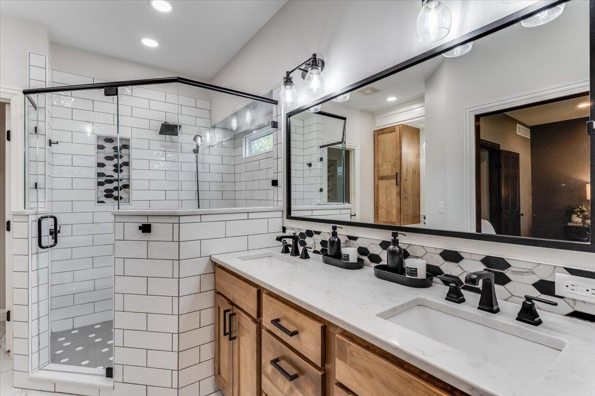 13723 W Highland Springs Court Wichita KS 67235
