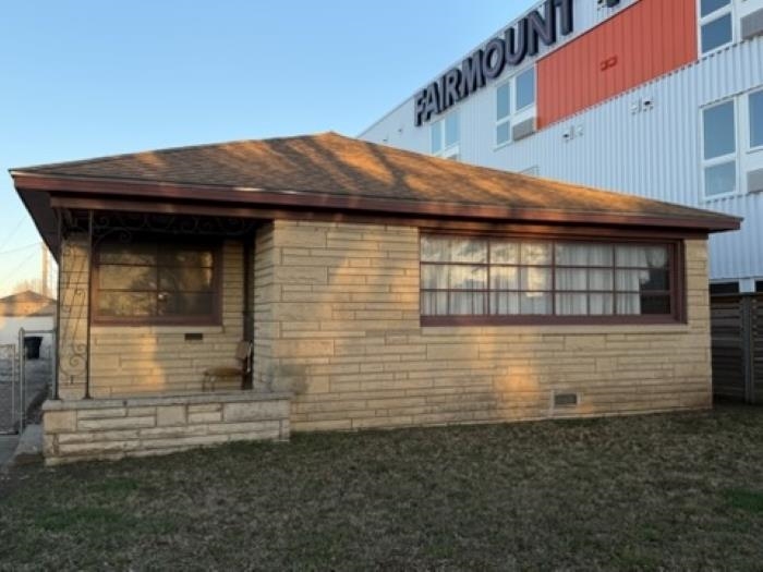 1732 Fairmount Street Wichita KS 67208
