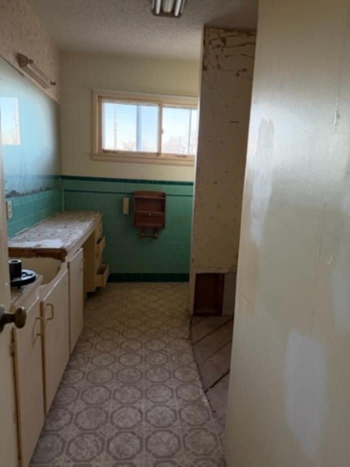 1732 Fairmount Street Wichita KS 67208