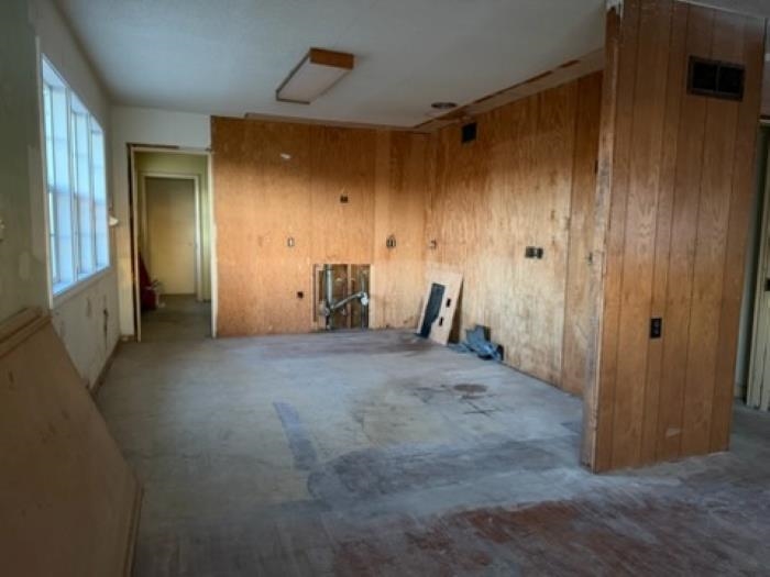 1732 Fairmount Street Wichita KS 67208