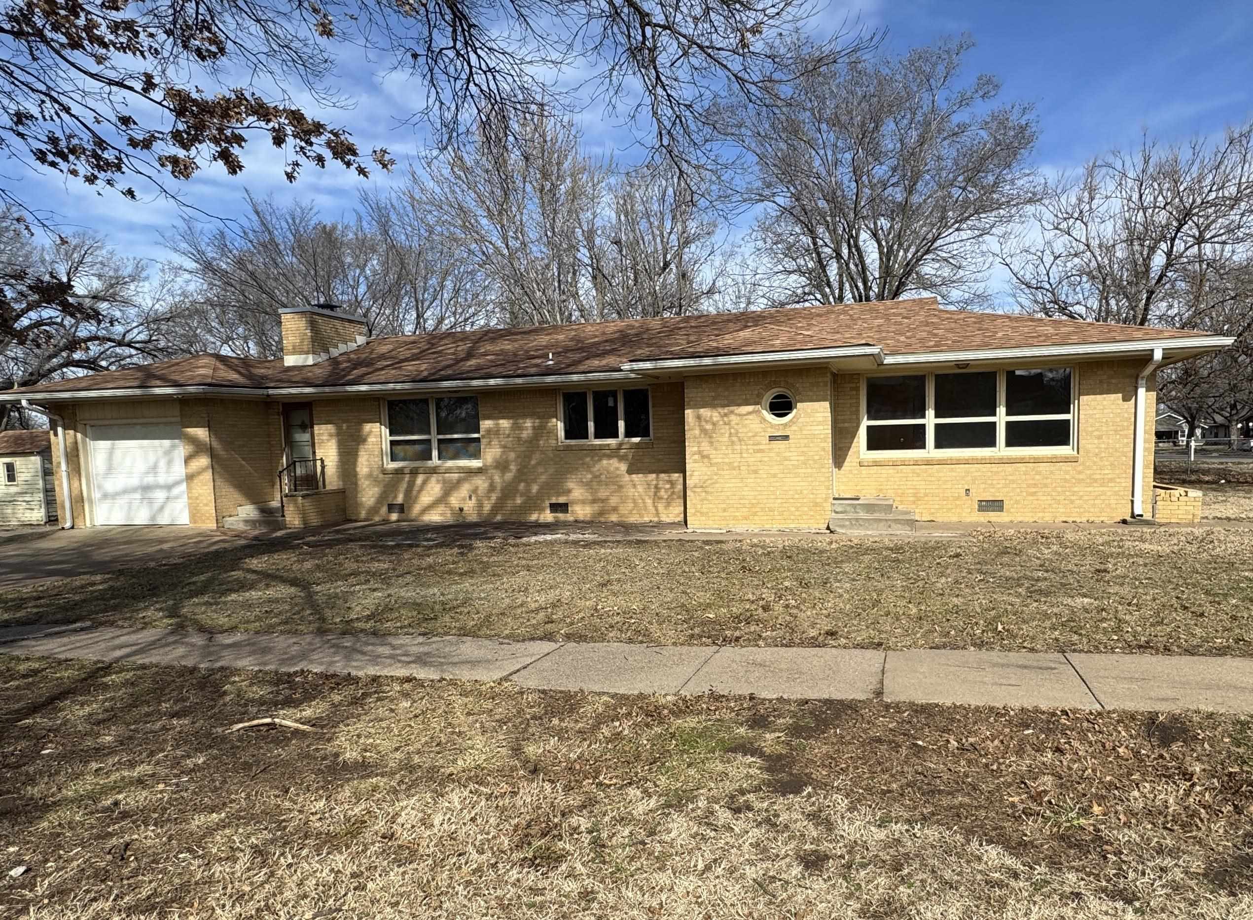 303 N Summit Street El Dorado KS 67042