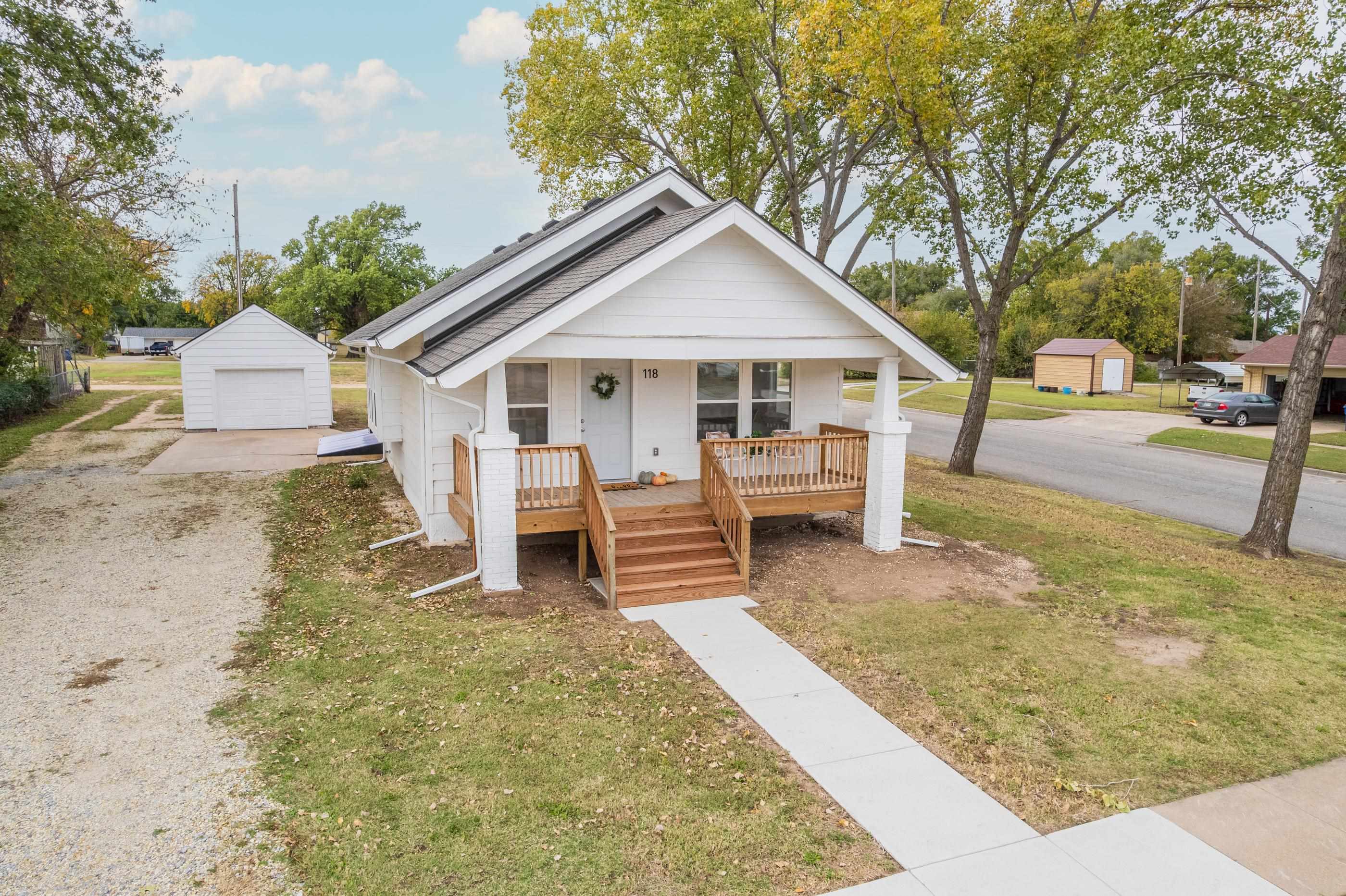 118 N 5th Street Conway Springs KS 67031