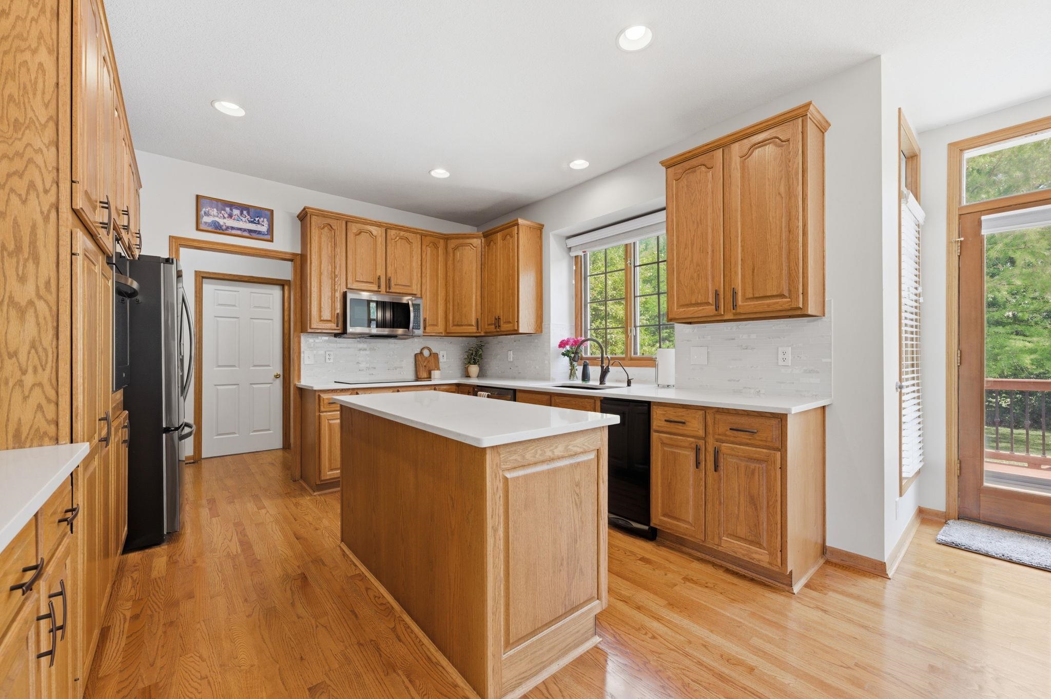 1025 N Woodridge Court Wichita KS 67206