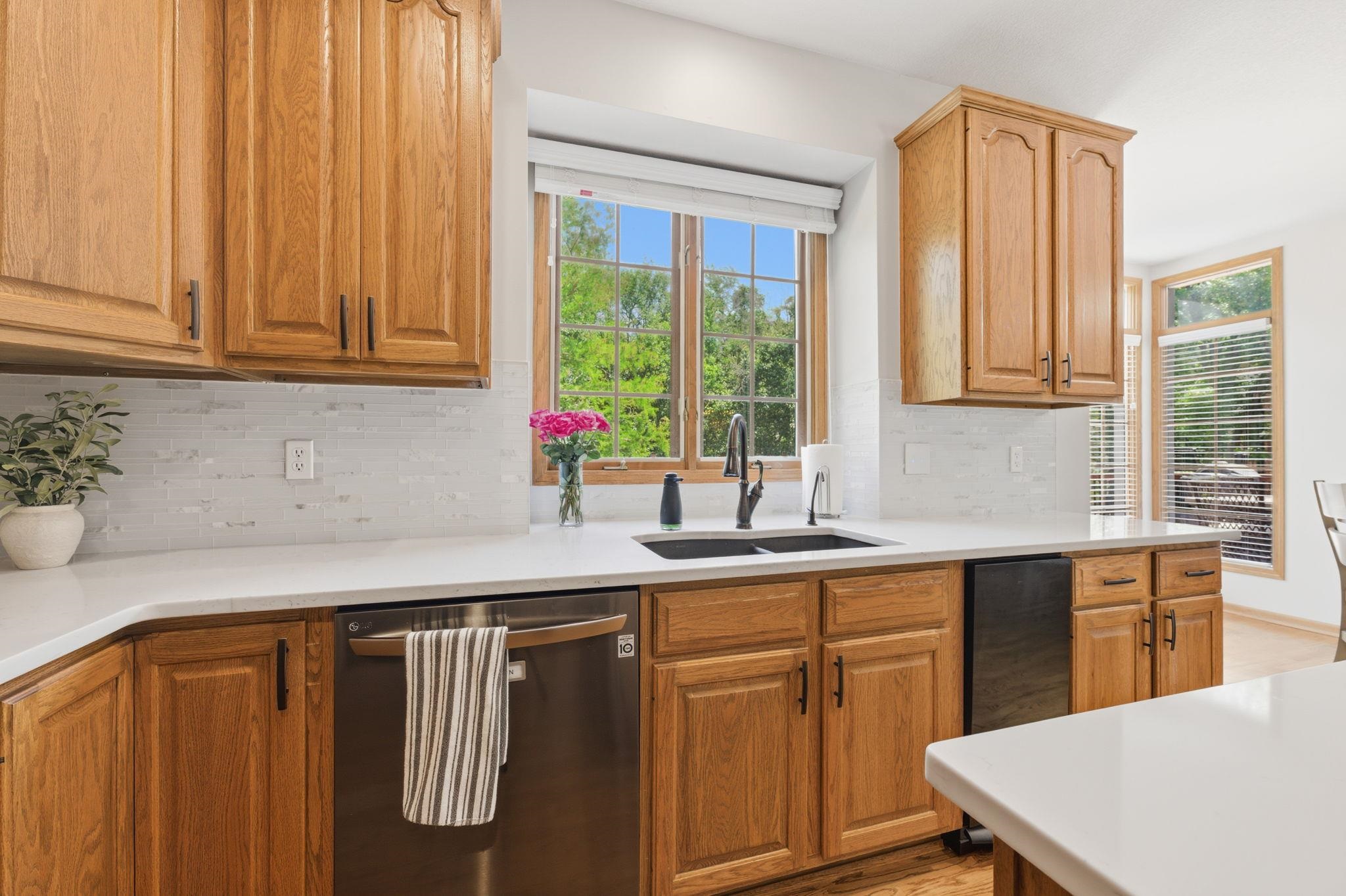 1025 N Woodridge Court Wichita KS 67206