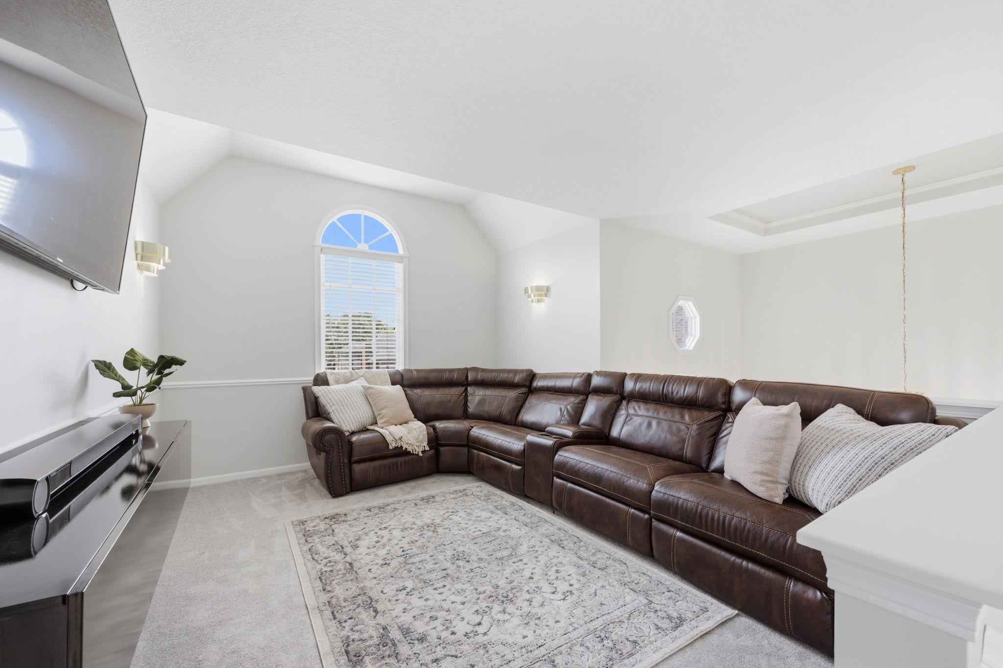 1025 N Woodridge Court Wichita KS 67206