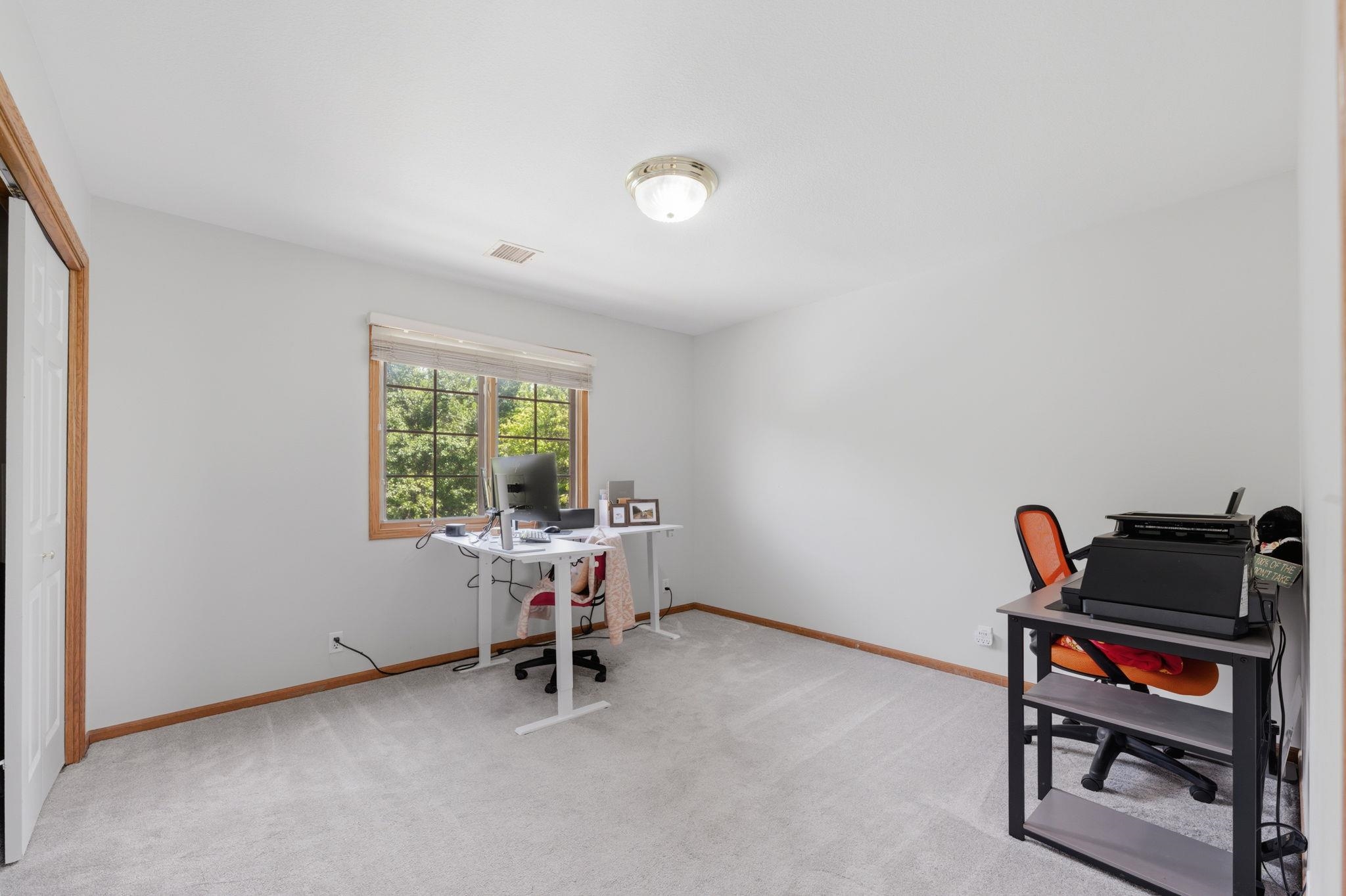 1025 N Woodridge Court Wichita KS 67206