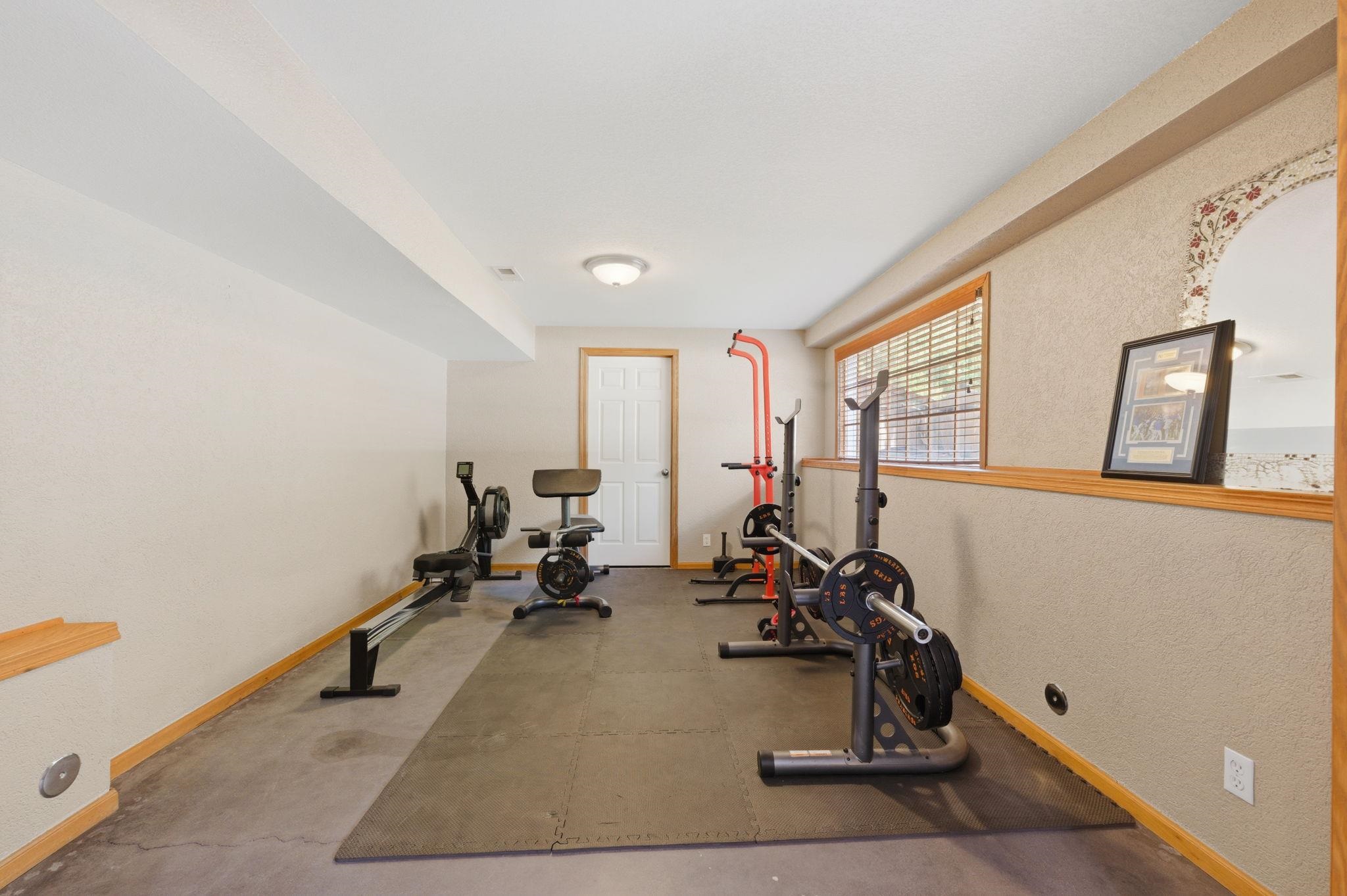 1025 N Woodridge Court Wichita KS 67206